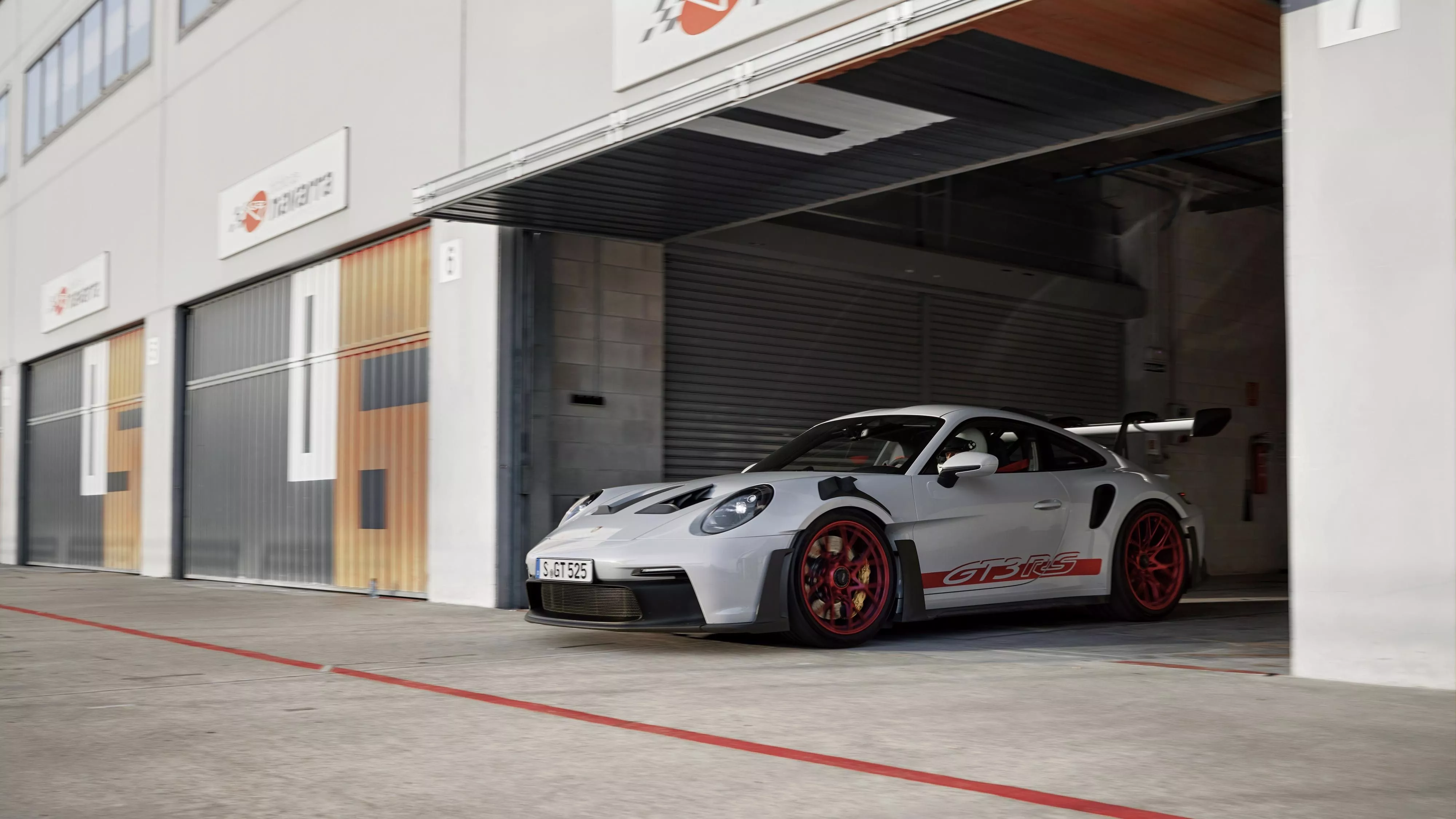 Porsche 911 GT3 RS 2022 4K 3 Wallpaper