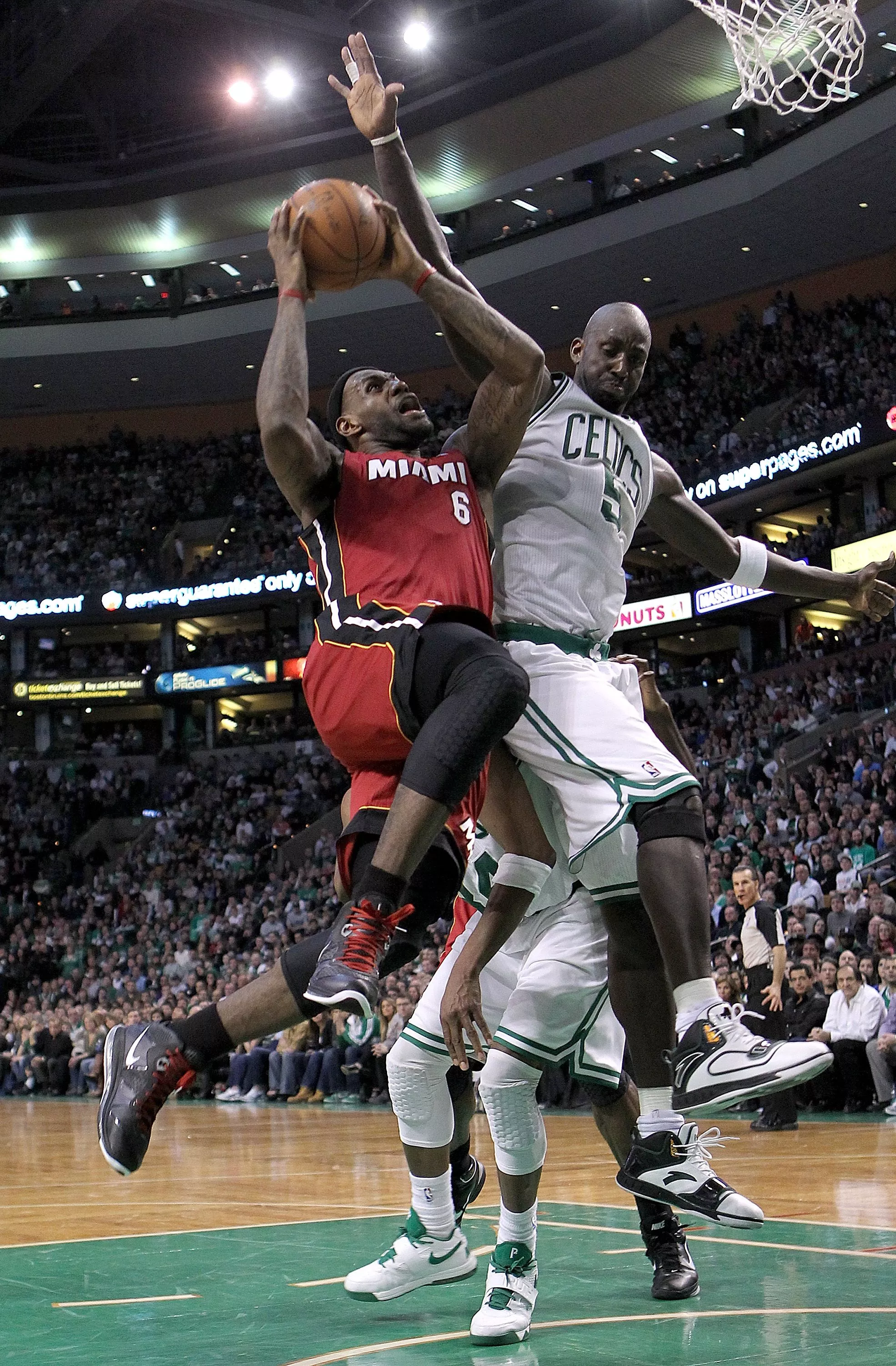 Dwyane Wade Vs. Kevin Garnett: A Tale