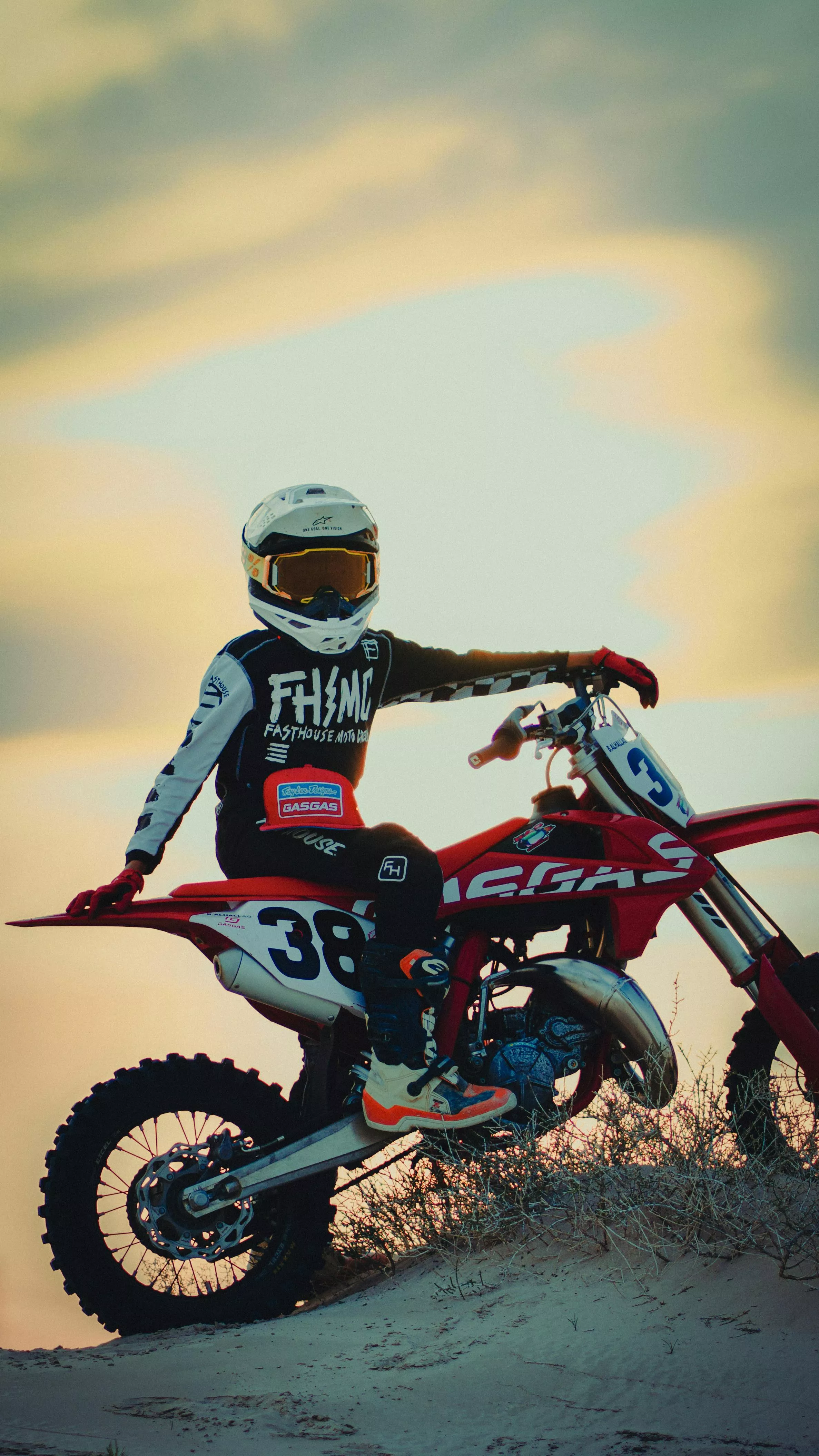 Sunset Dirt bike · Free