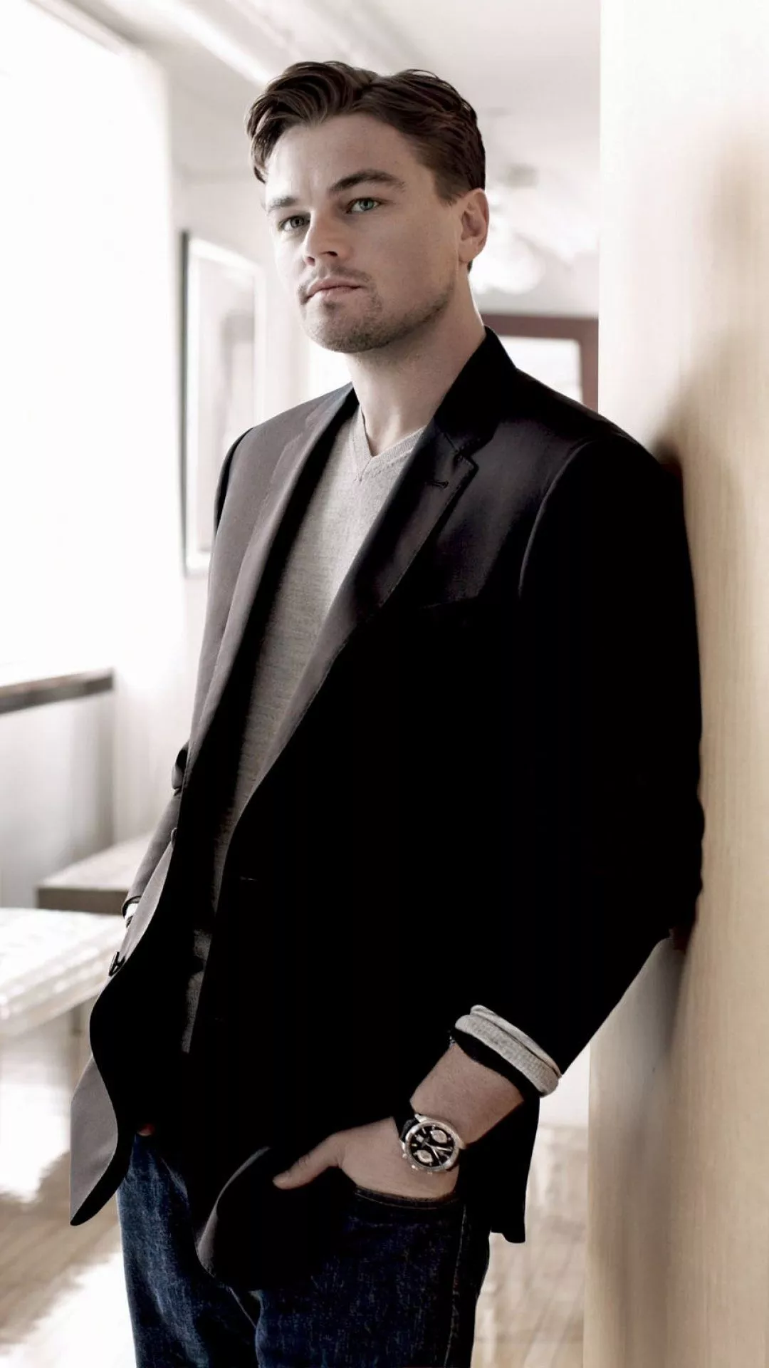 Celebrity Leonardo Dicaprio Phone Wallpaper