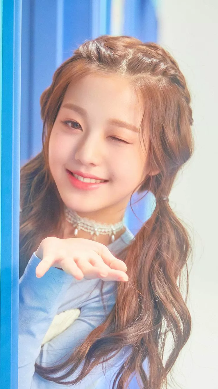 Girl Kpop Wink Izone Wallpaper