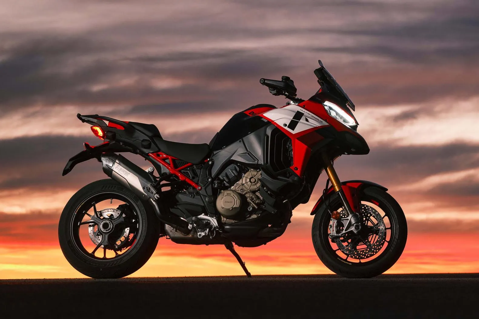 Mega Gallery: Ducati Multistrada V4 Pikes Peak & Rubber