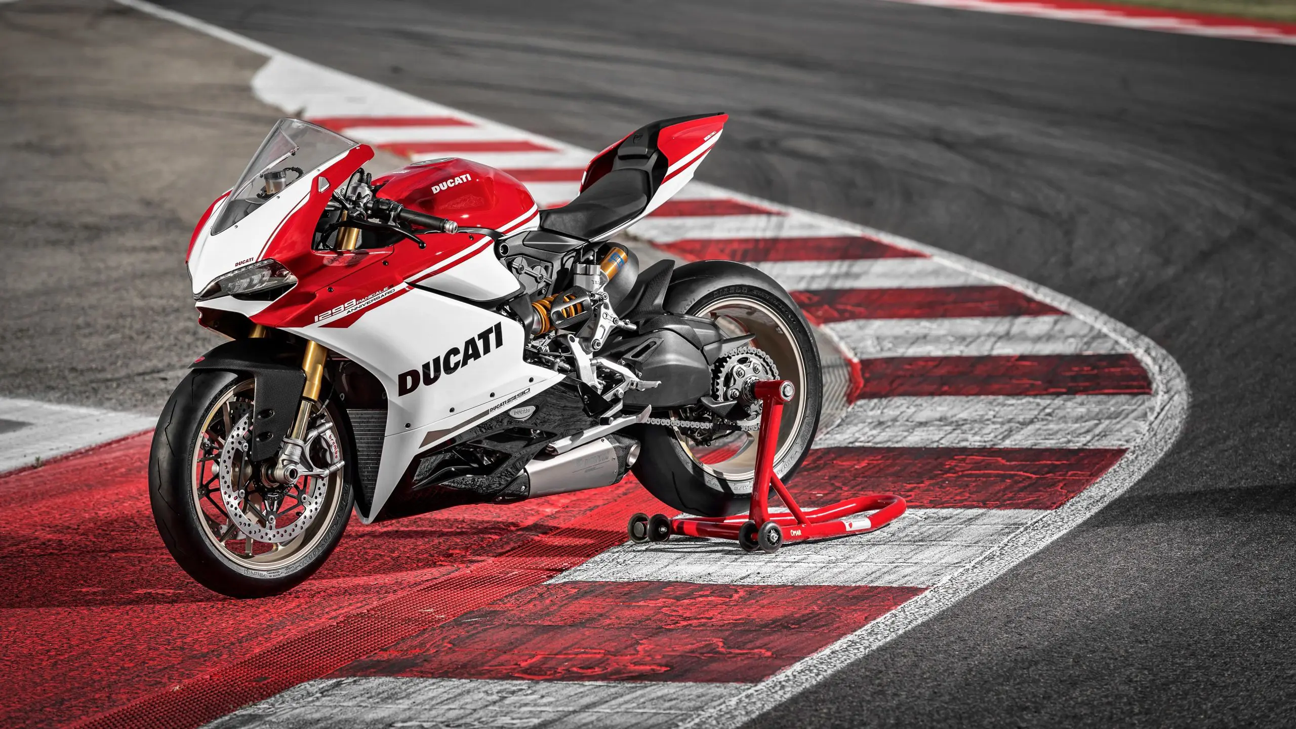Ducati [4K] Wallpaper