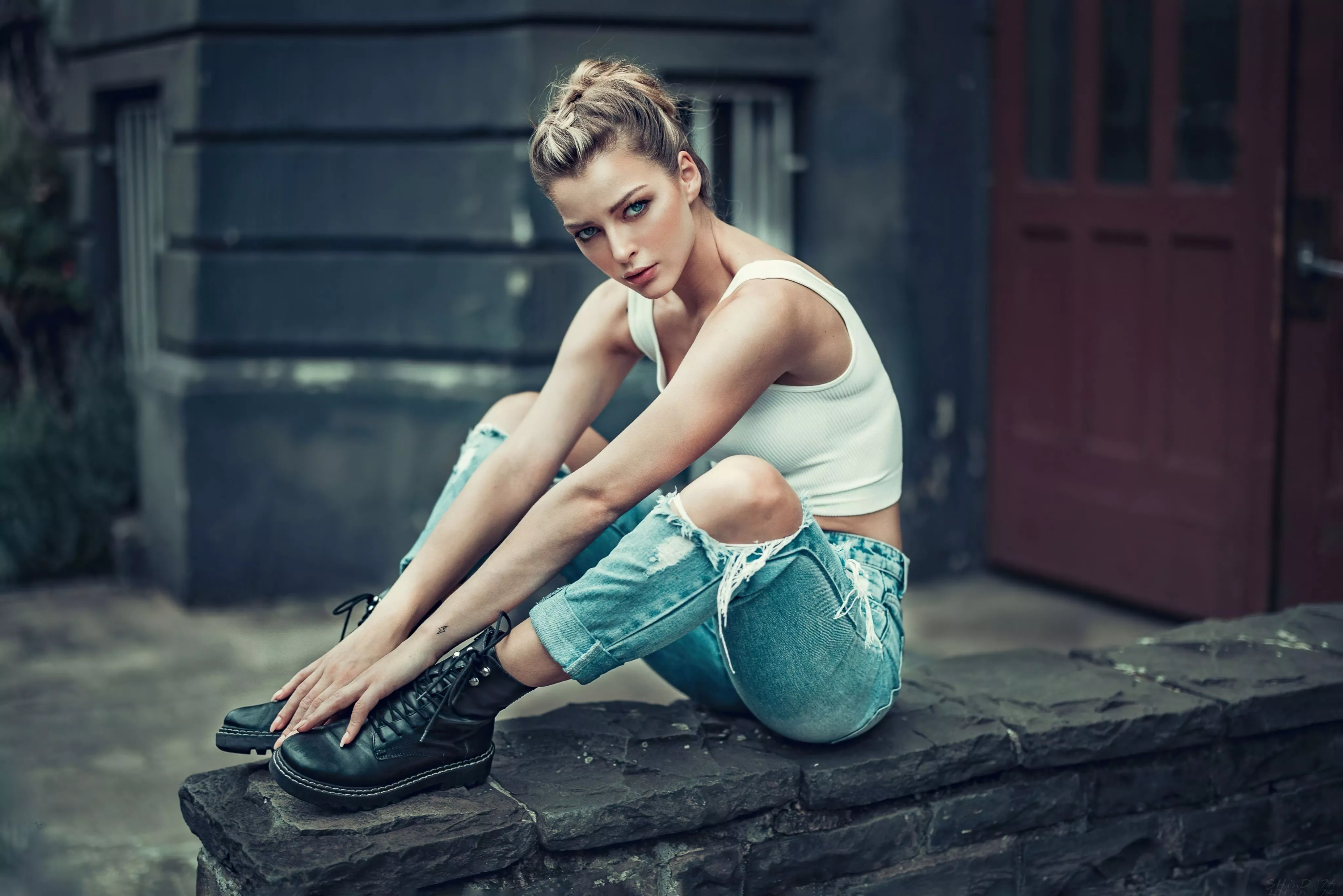 Girl Torn Clothes 4k Wallpaper, HD Girls