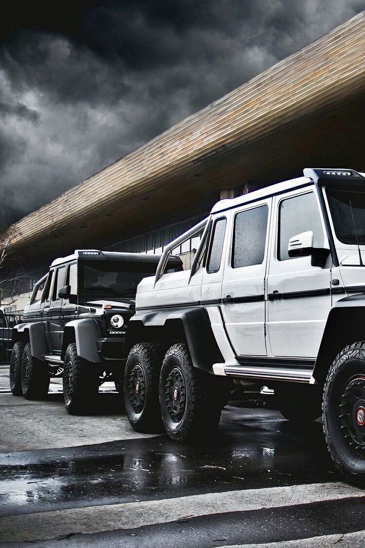 Mercedes Benz AMG 6x6 G Wagon