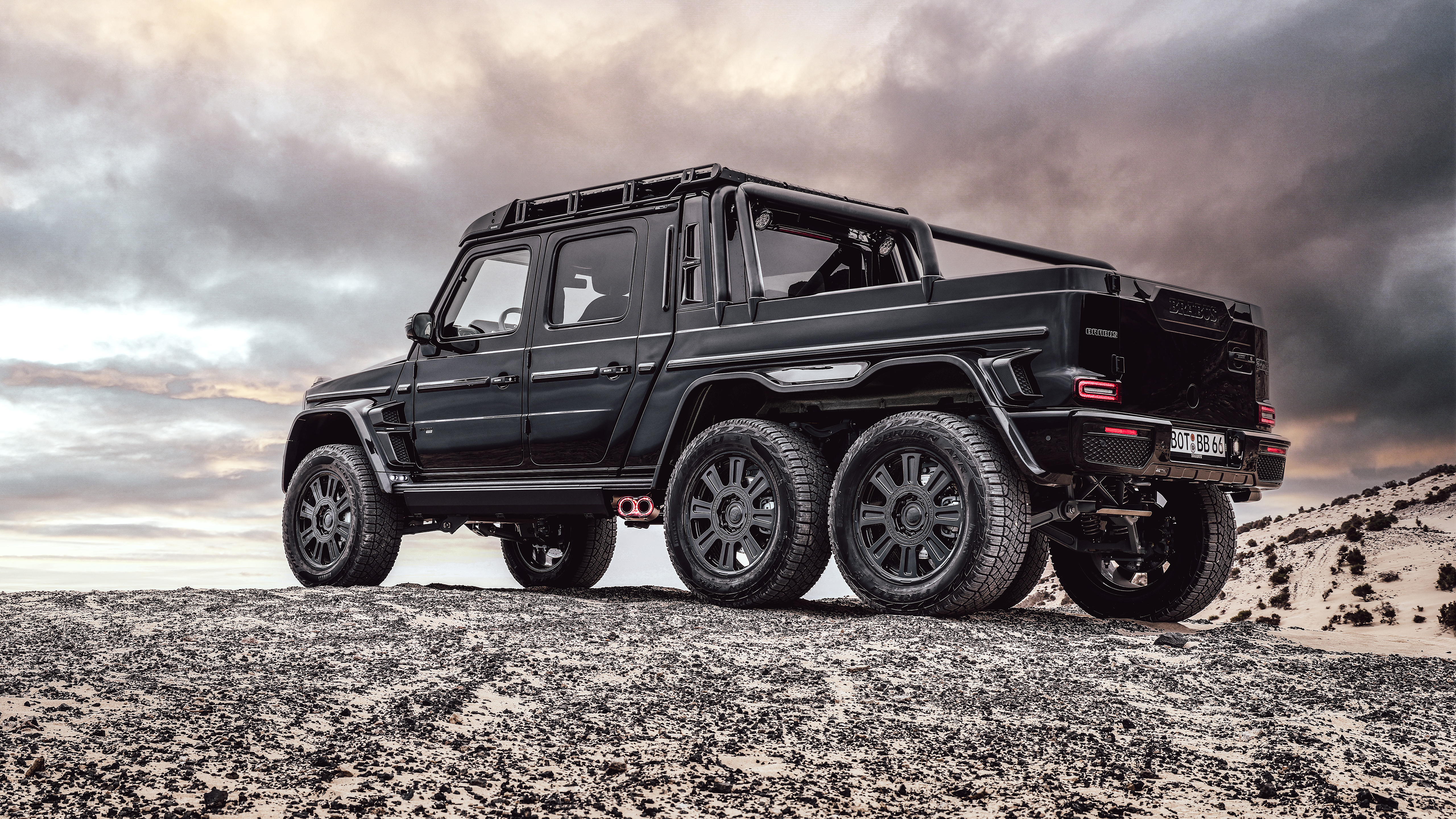 Brabus XLP 900 6x6 Superblack Wallpaper