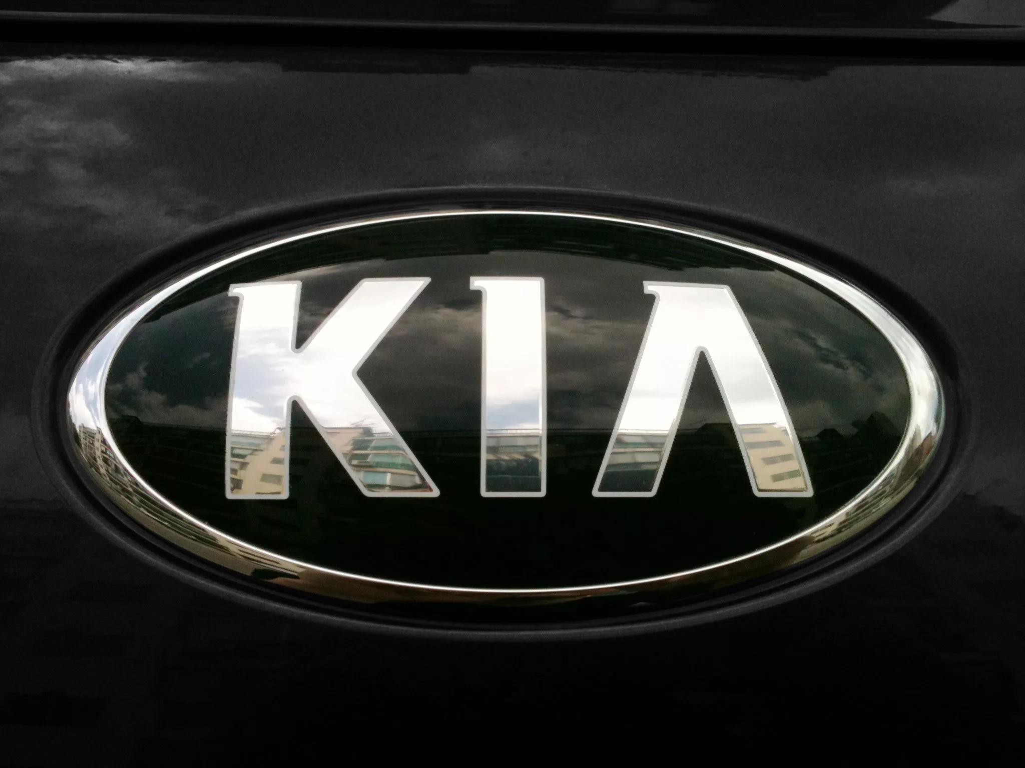 Kia pride emblem