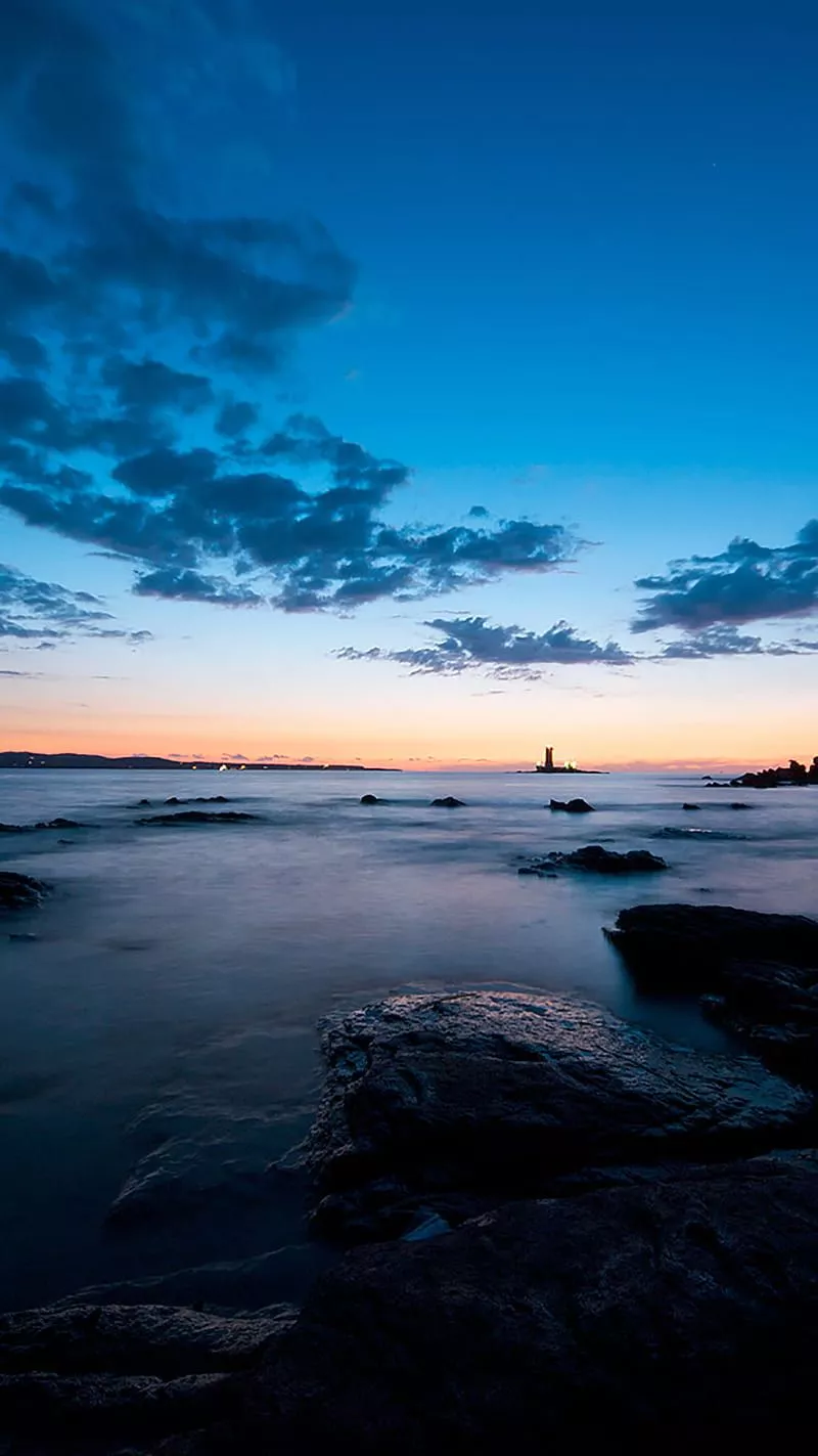 Reunion Island, Sunset for iPhone 11