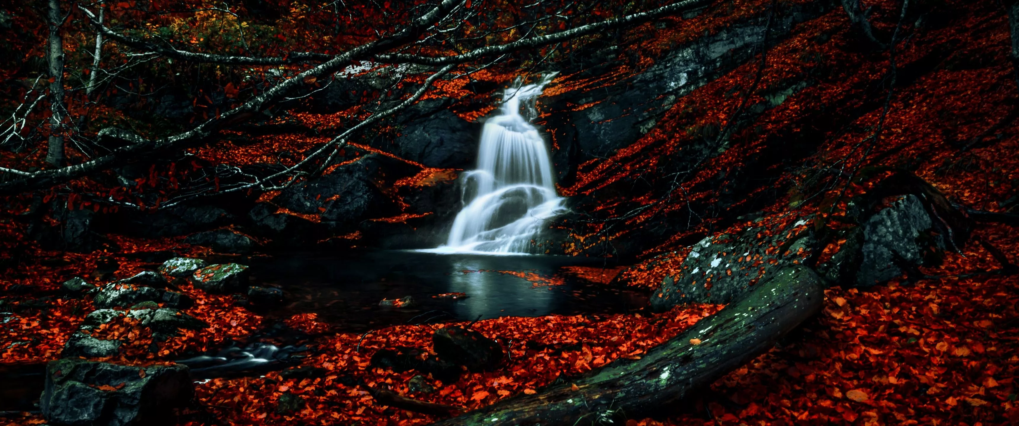 Waterfalls Wallpaper 4K, Autumn, Dark