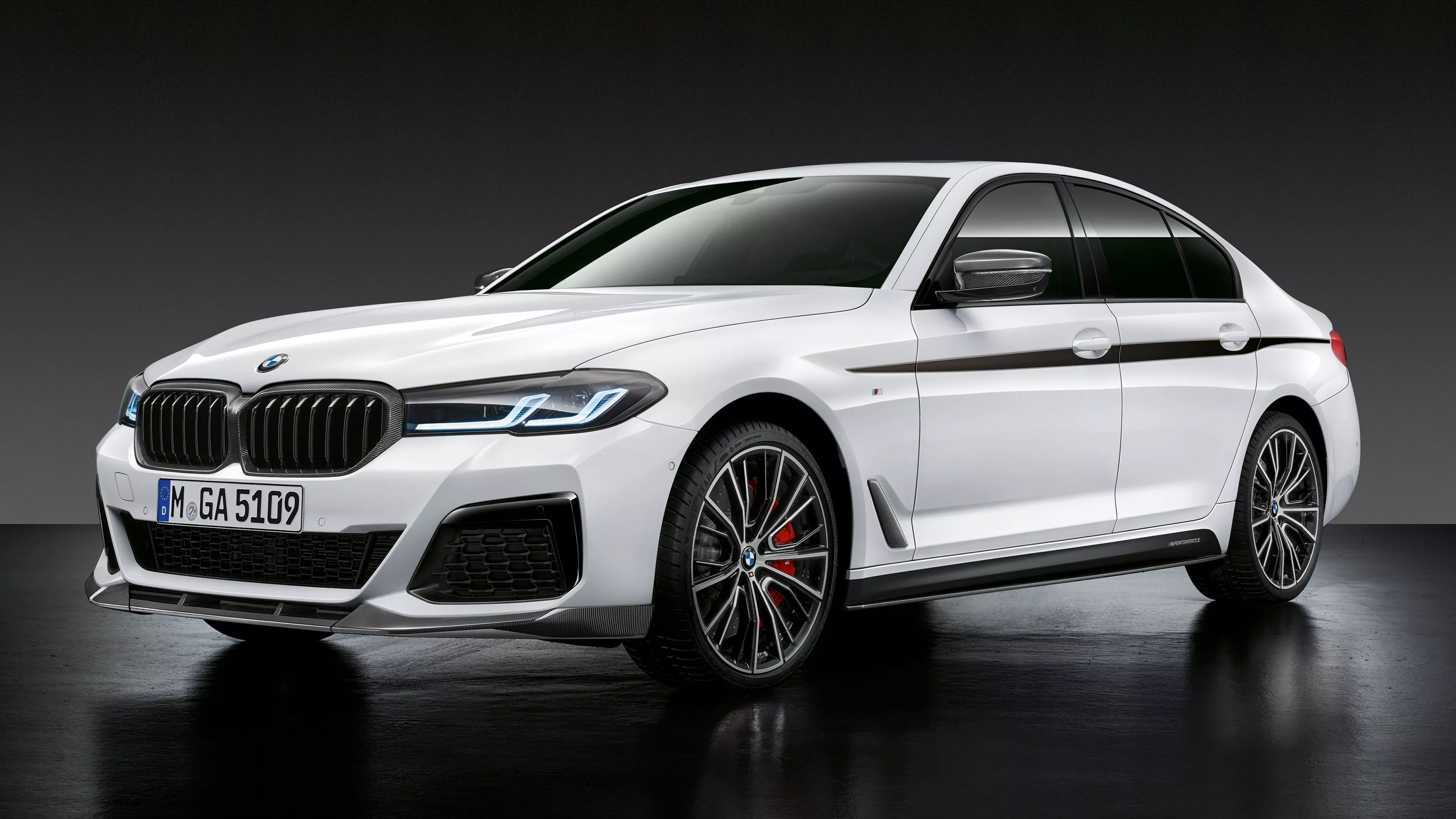 BMW 540i M Performance Accessories 2020