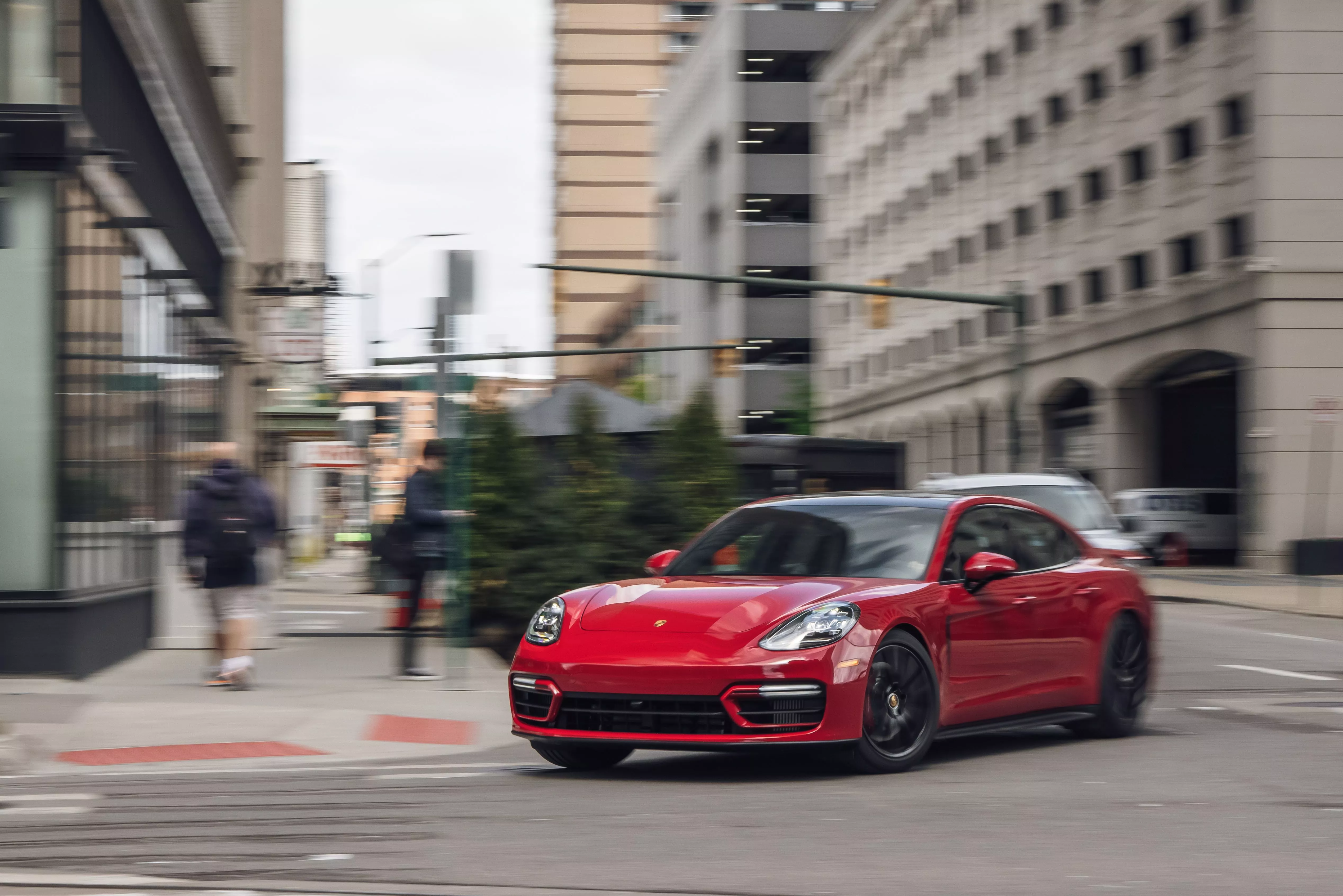 Photos of the 2021 Porsche Panamera GTS