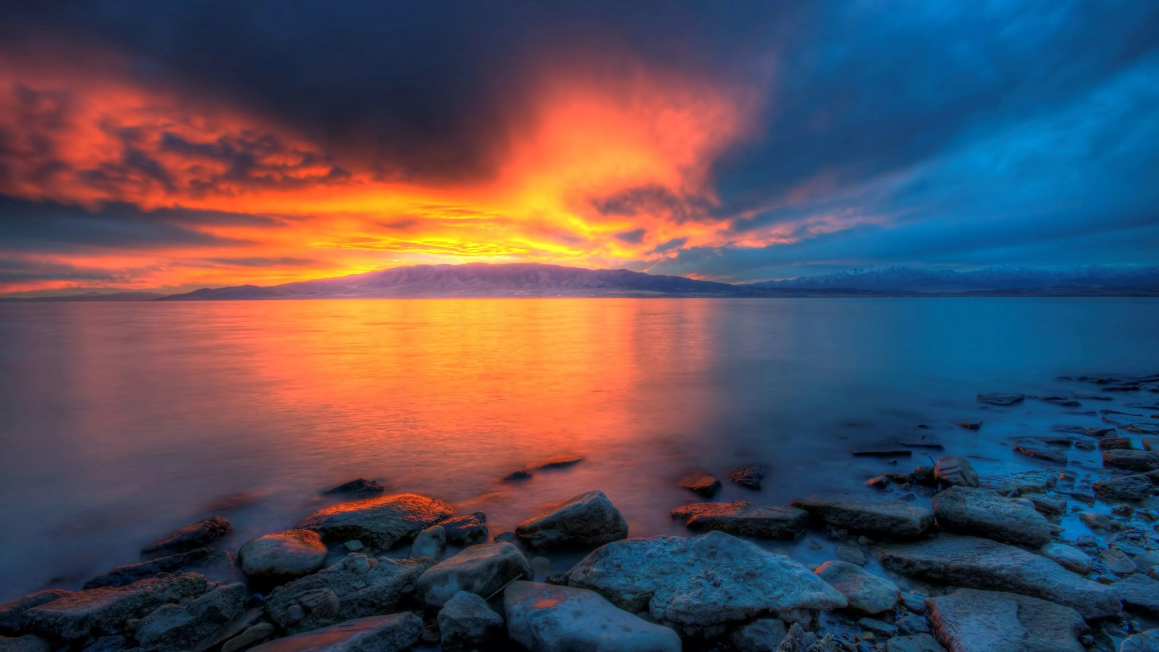 Stunning Ocean Sunset Ultra HD