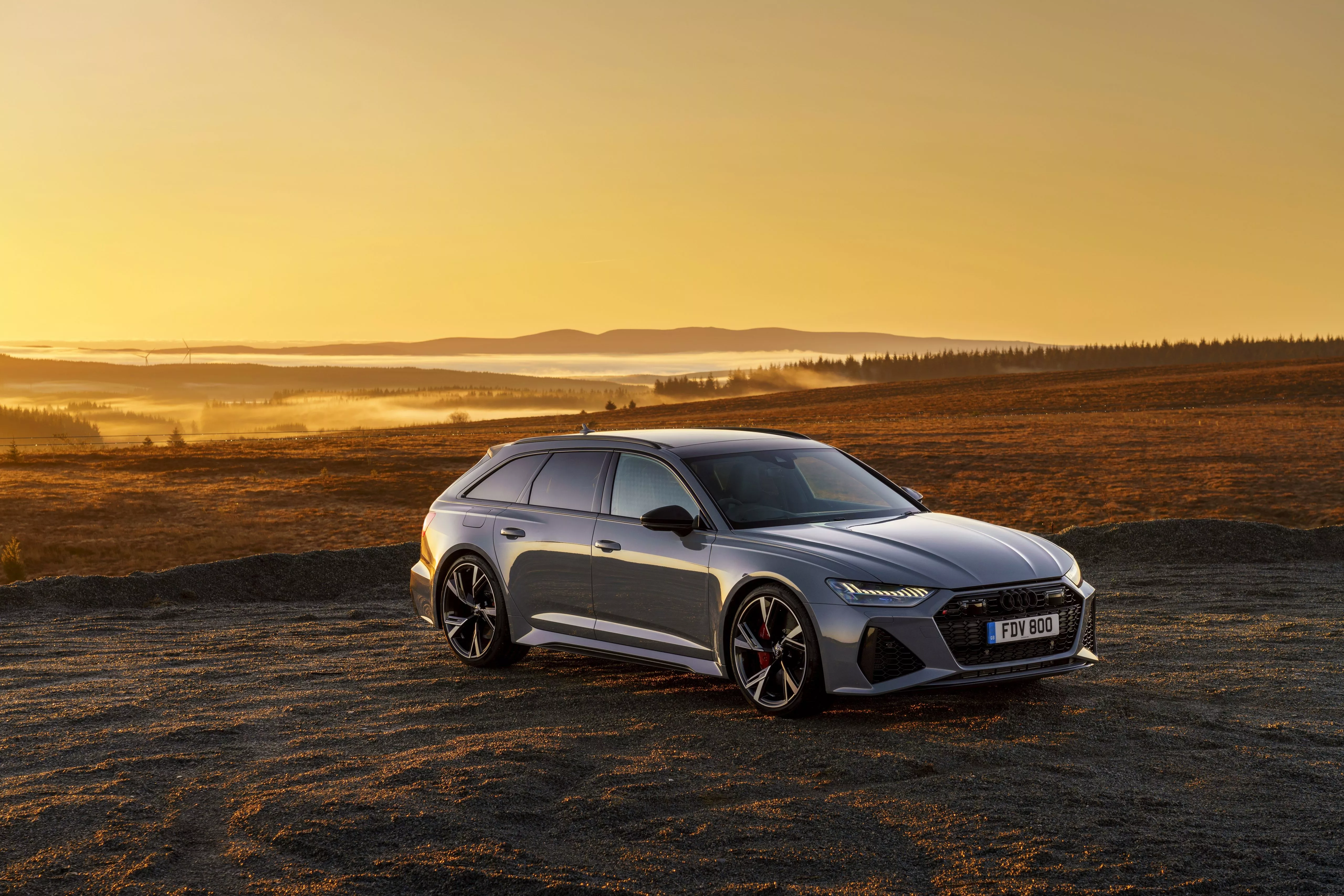 Download Audi Rs6 Avant wallpaper