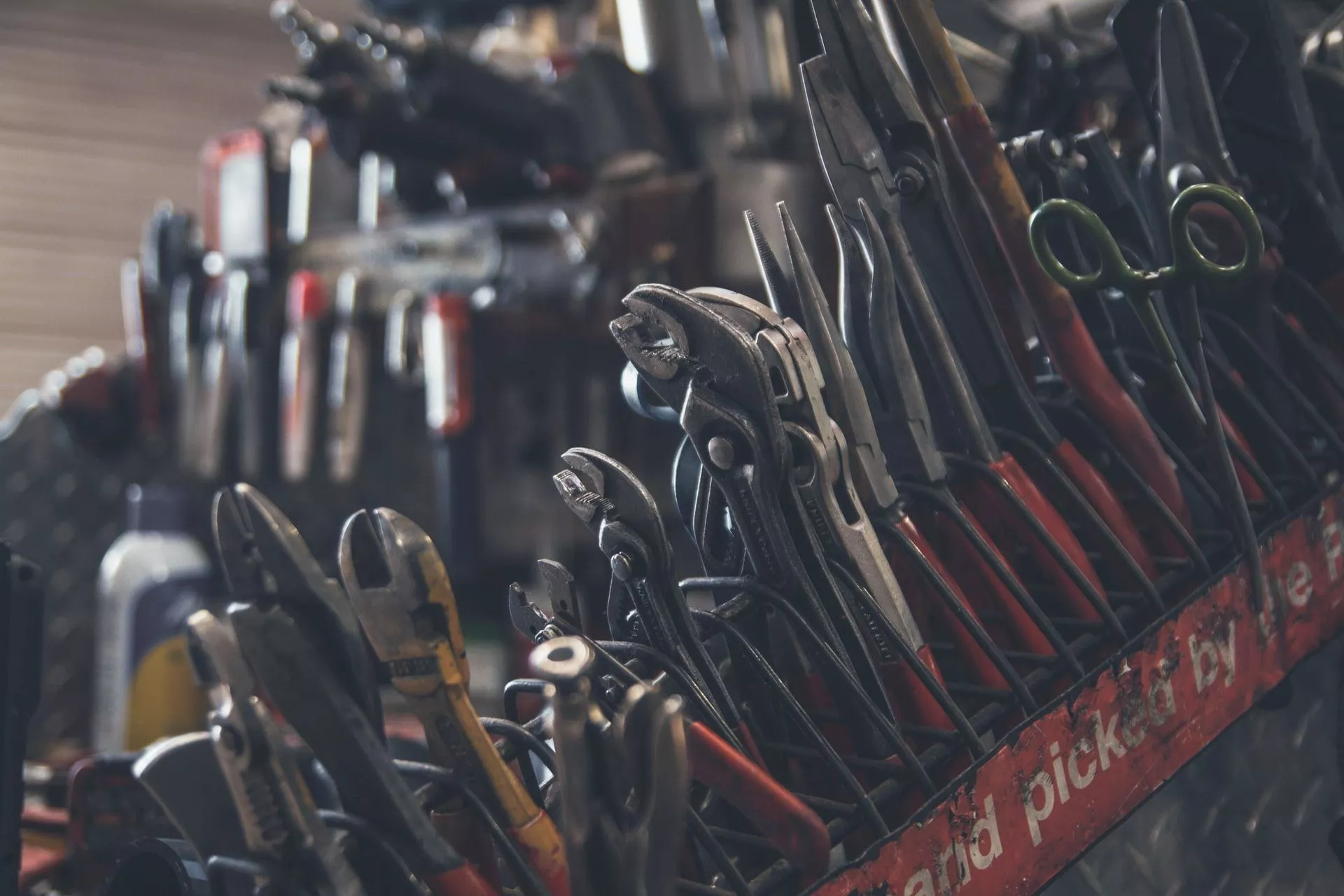Essential Plumbing Tools That Every