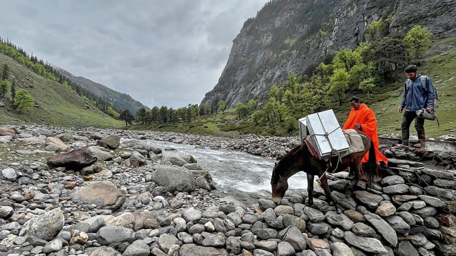 Hampta Pass Trek