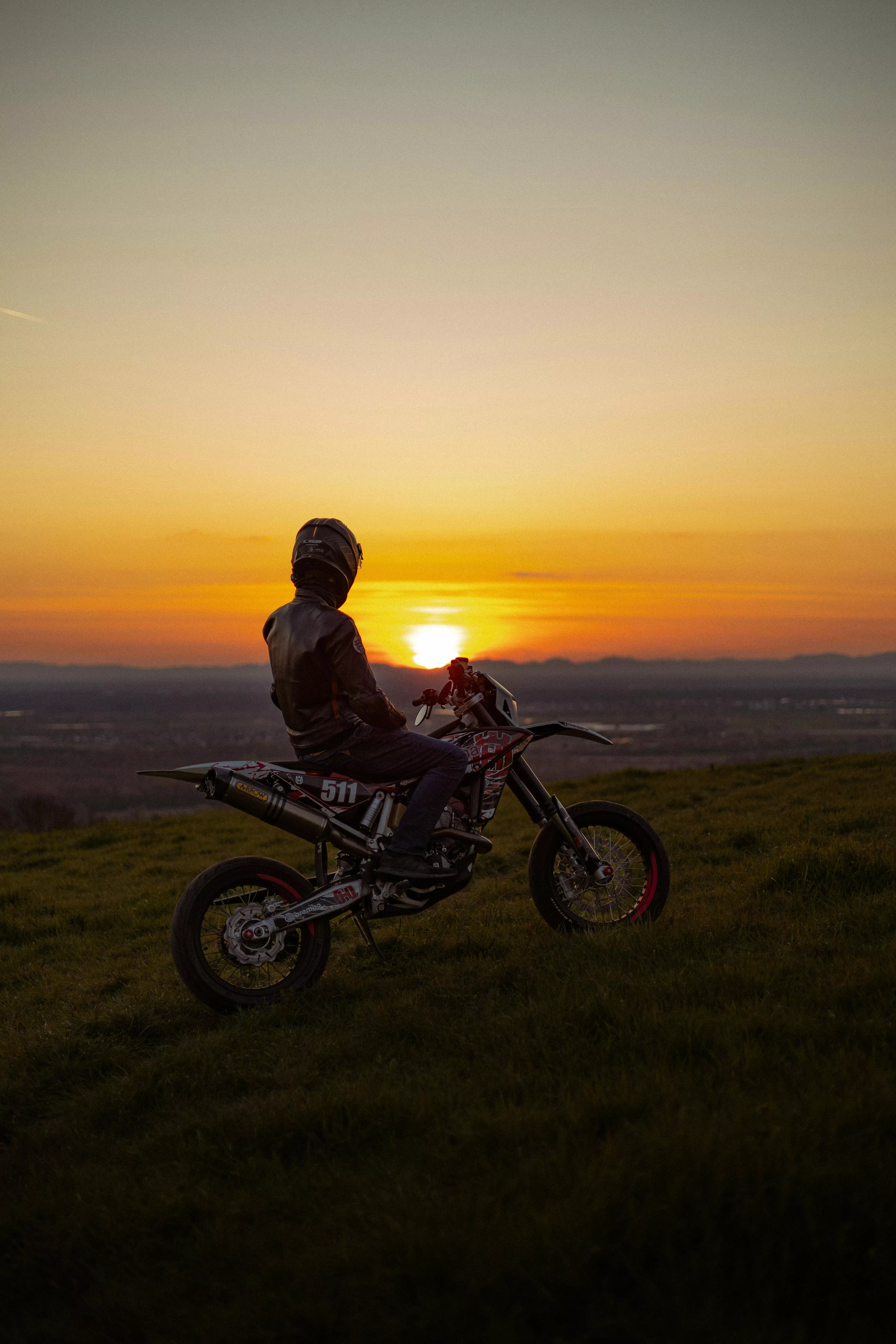 Sunset Dirt bike · Free