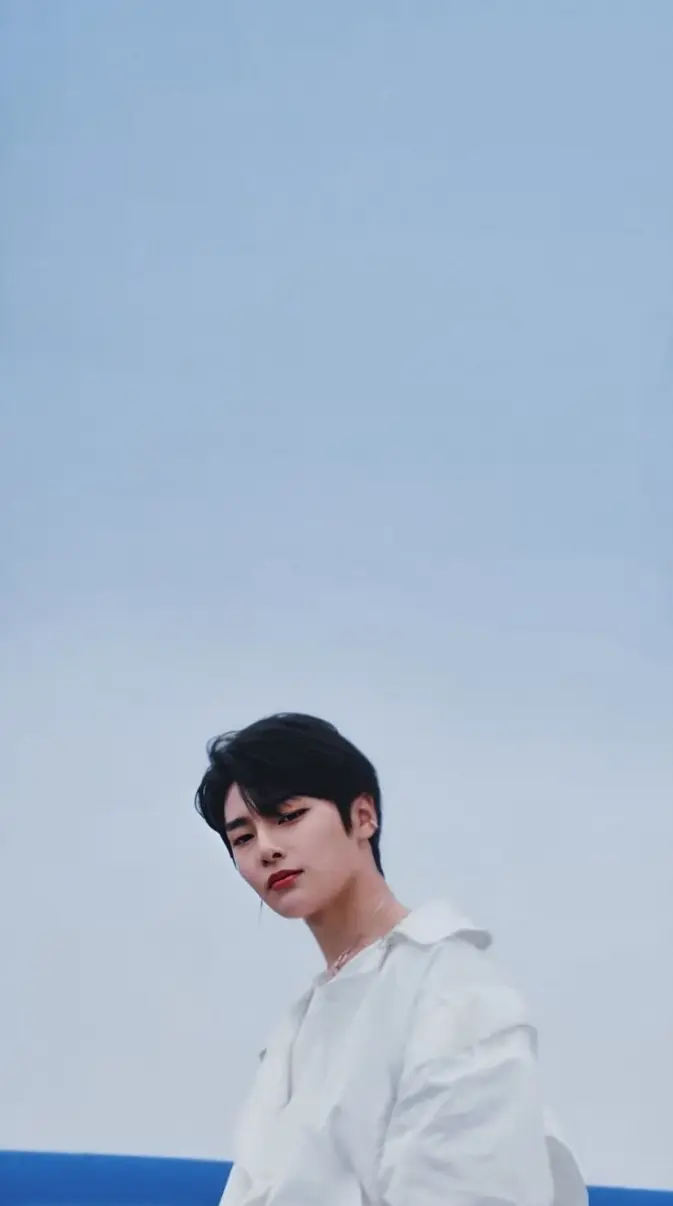 Yang Jeongin wallpaper