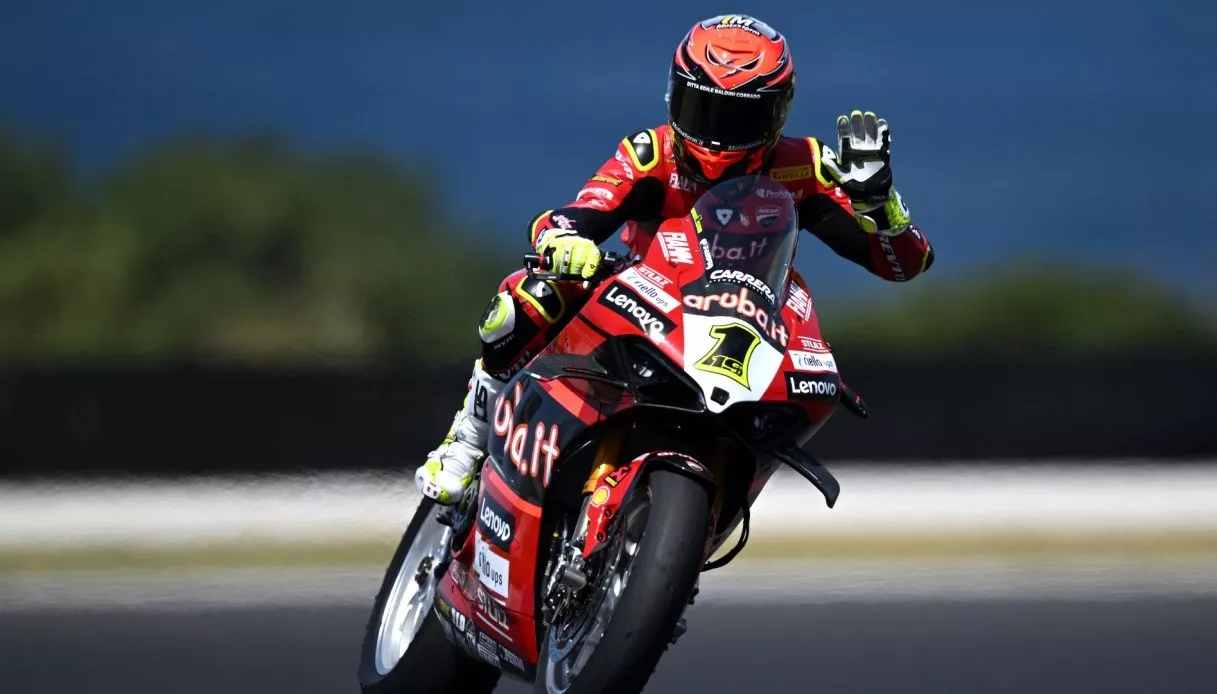 Superbike, Alvaro Bautista Wins Race 1