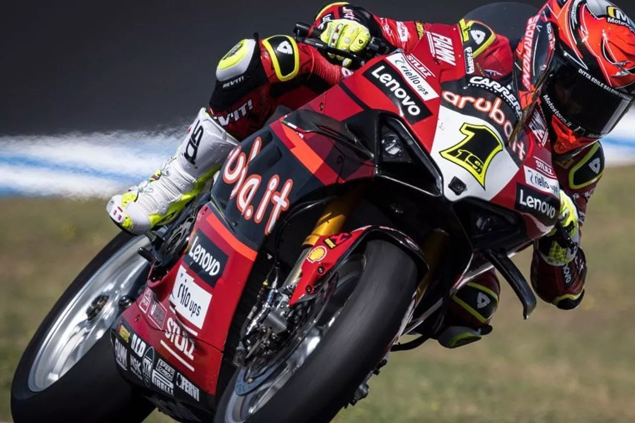 Australian WSBK 1 Race WON By Alvaro