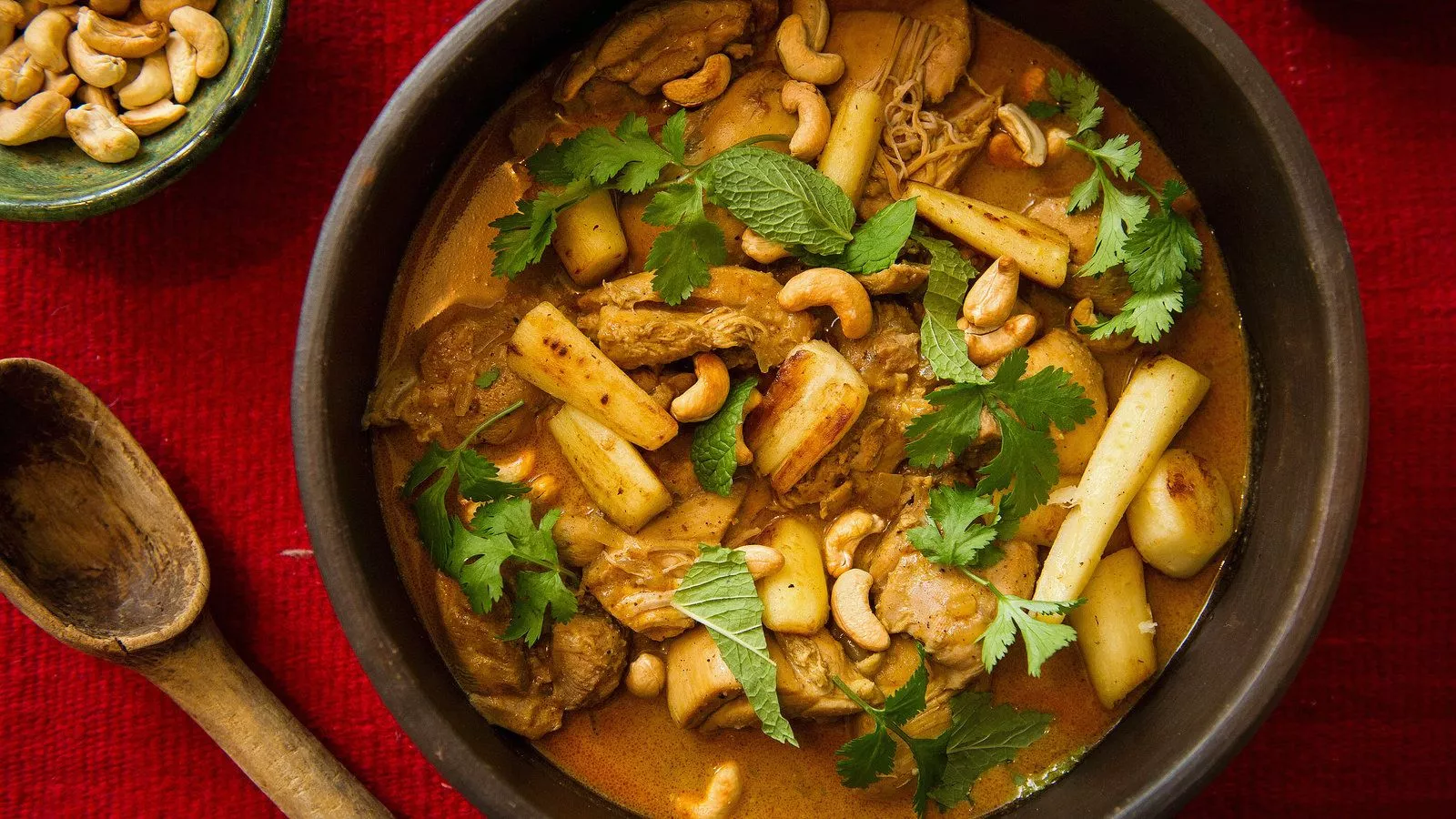 Coconut Chicken Curry With Cashews Recipe