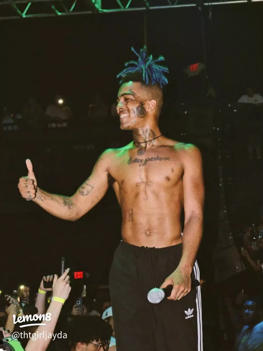 XXXTENTACION wallpaper✨✨❤️