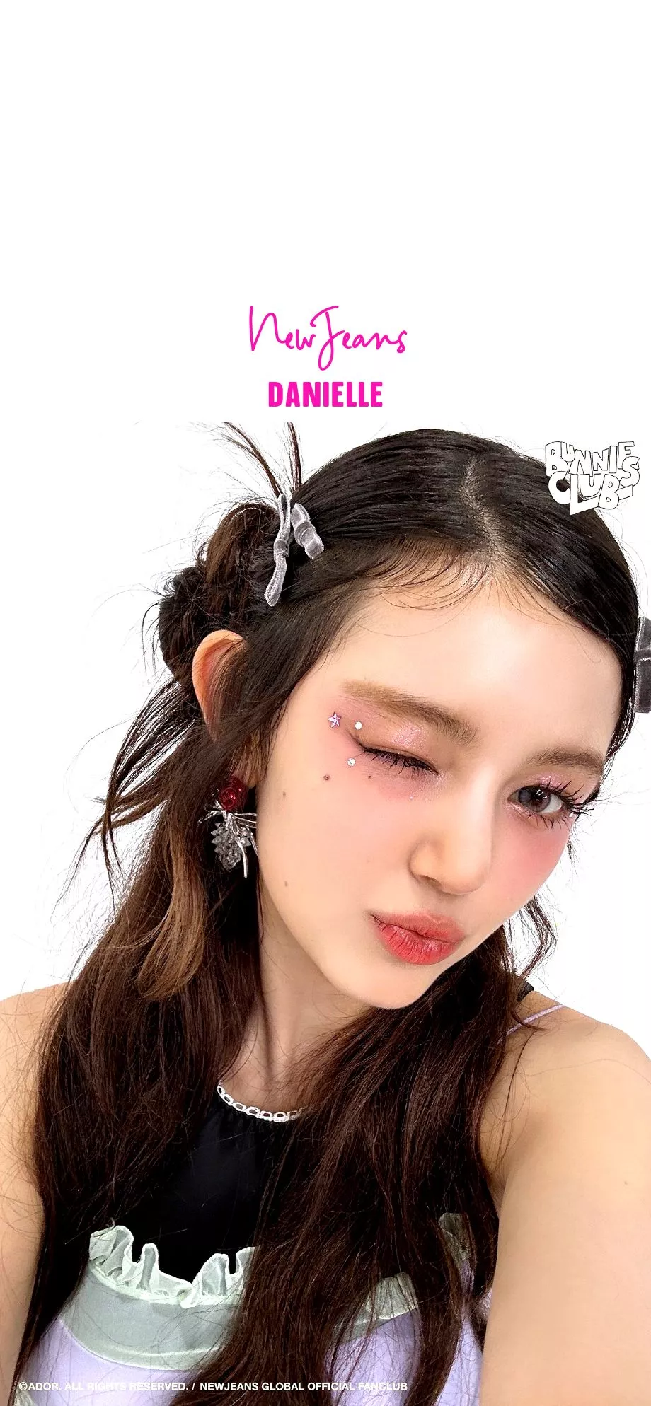 NewJeans DANIELLE wallpaper