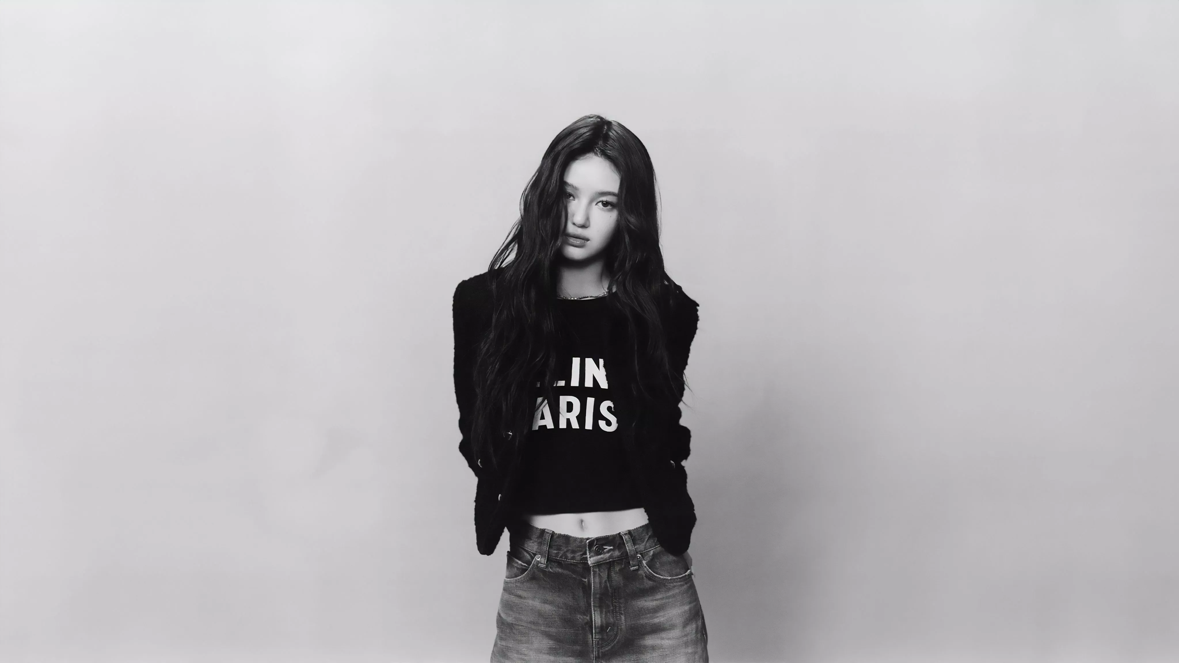 DANIELLE FOR CELINE 8K WALLPAPERS