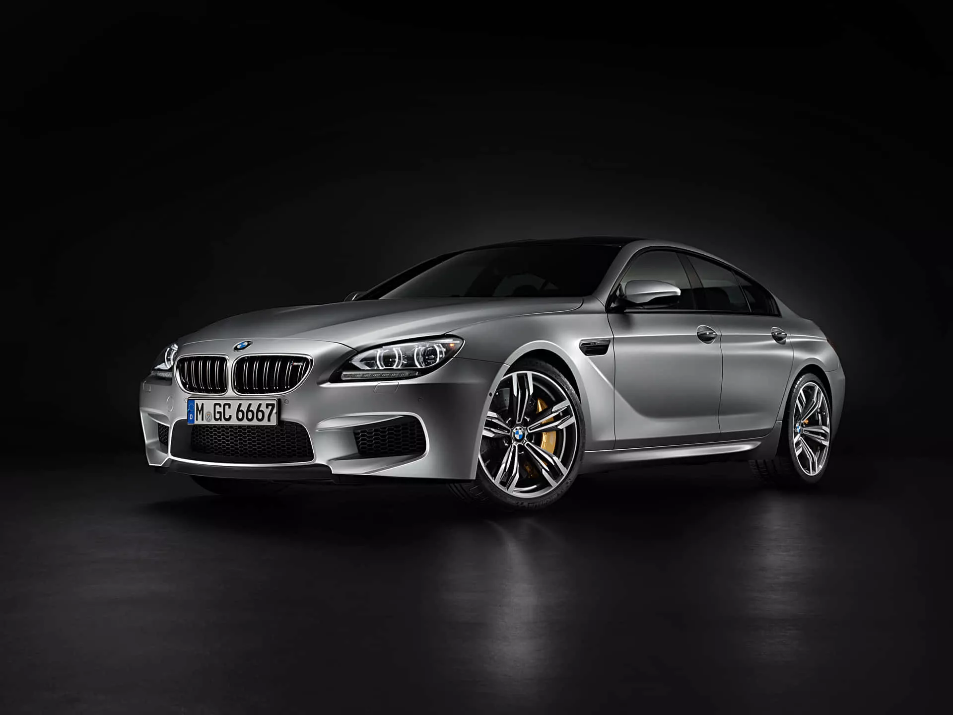 Elegant BMW M6 Wallpaper