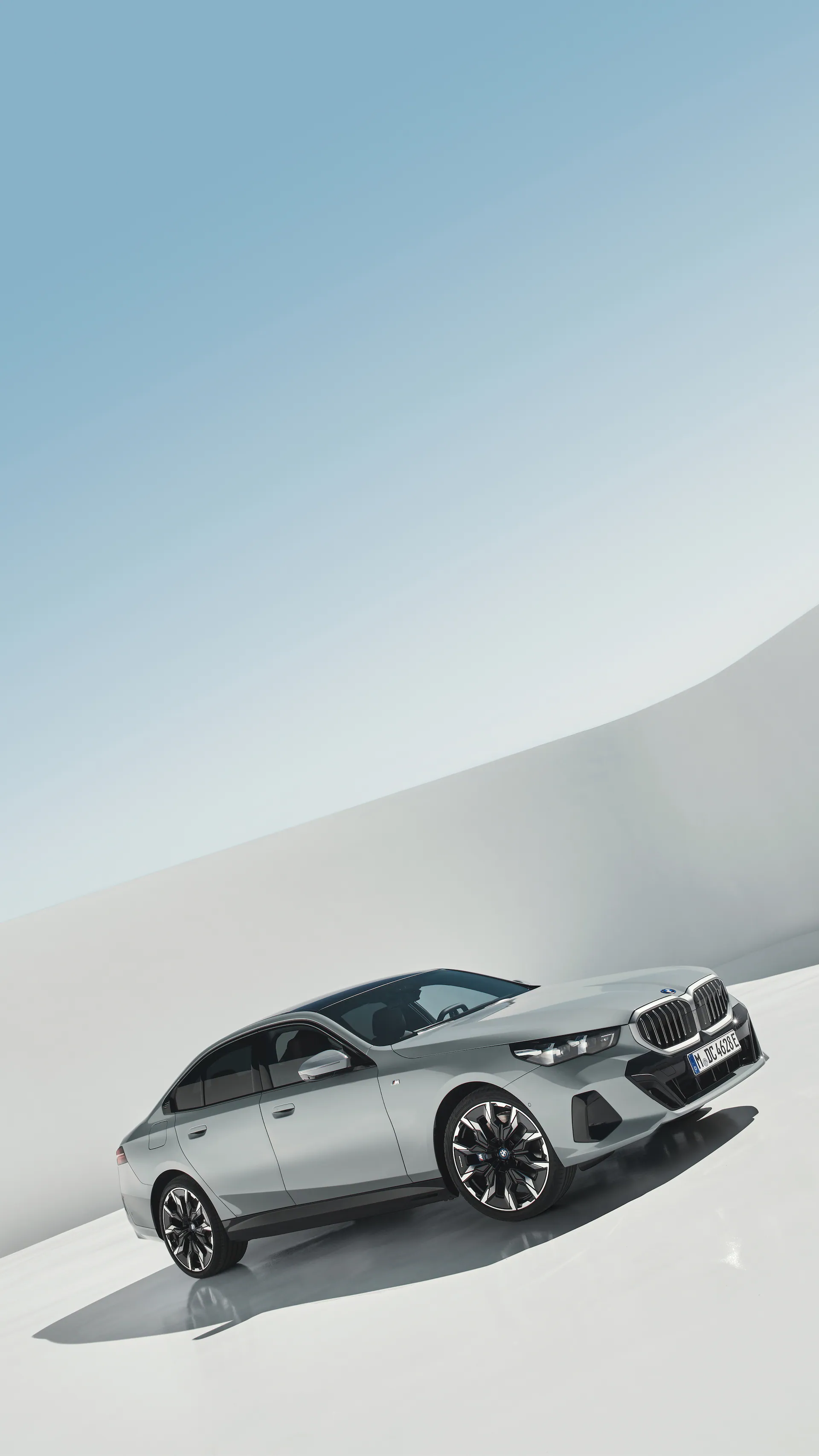 Exclusive: BMW wallpaper