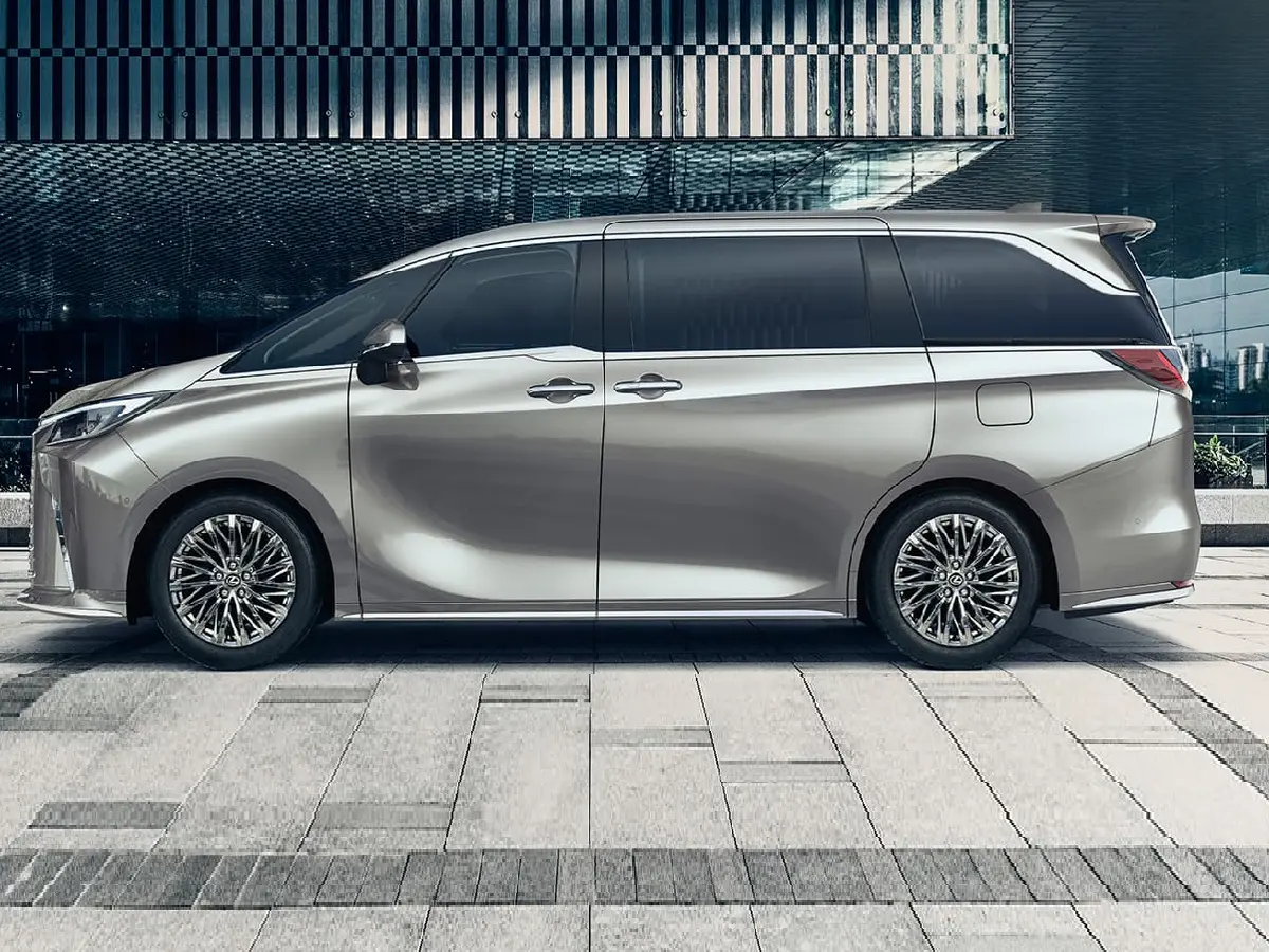 Lexus LM Image: Interior