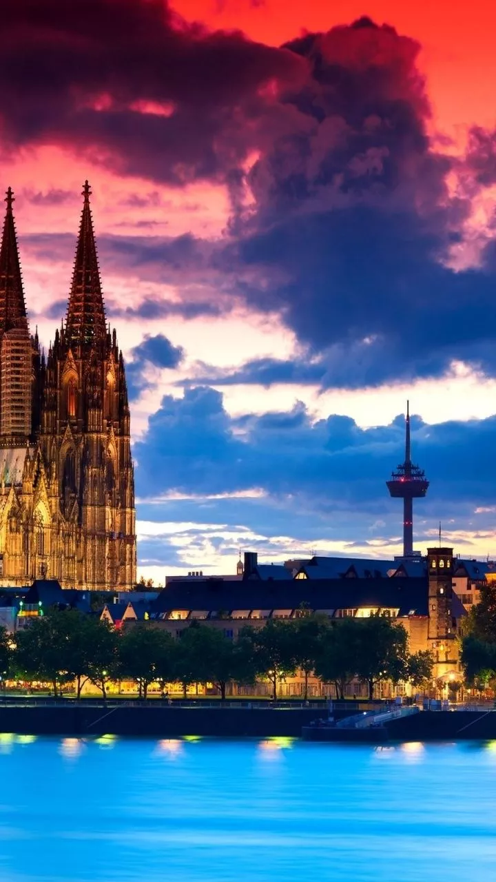 Notre Dame de Paris Wallpaper