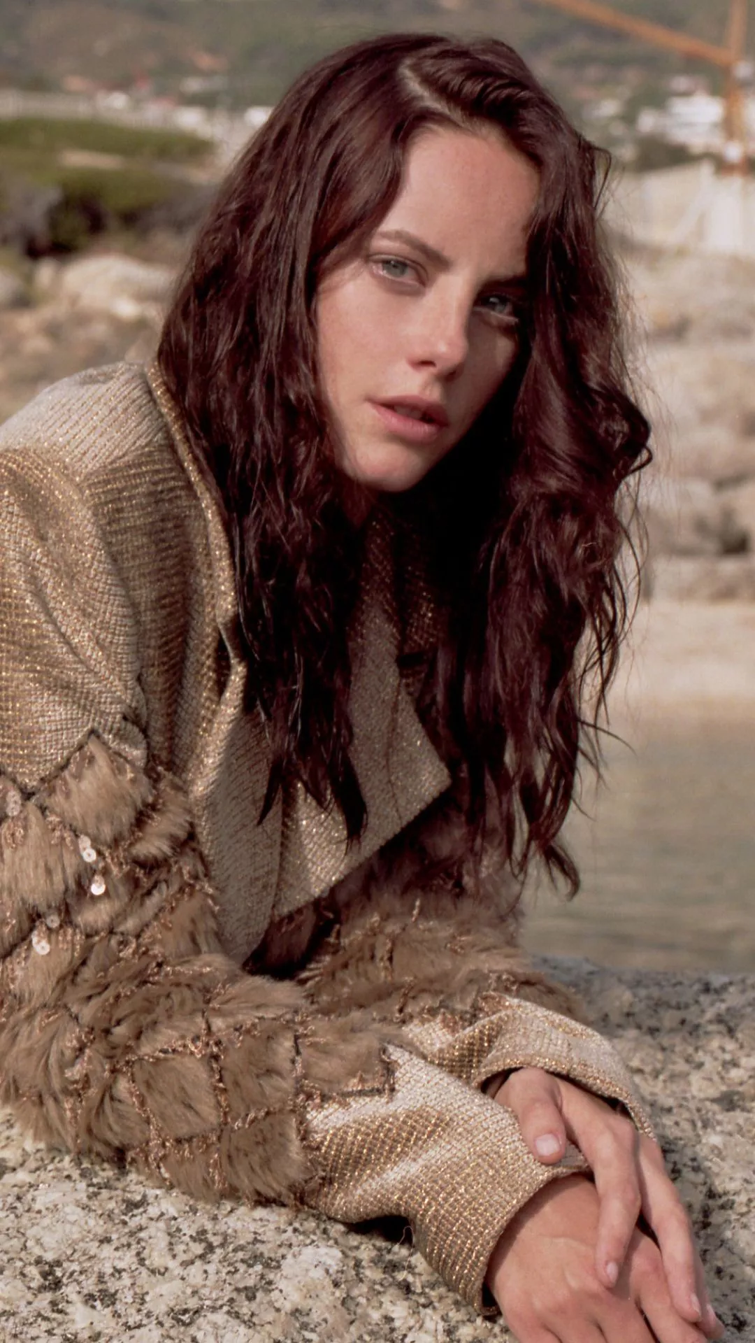 Celebrity Kaya Scodelario Phone Wallpaper