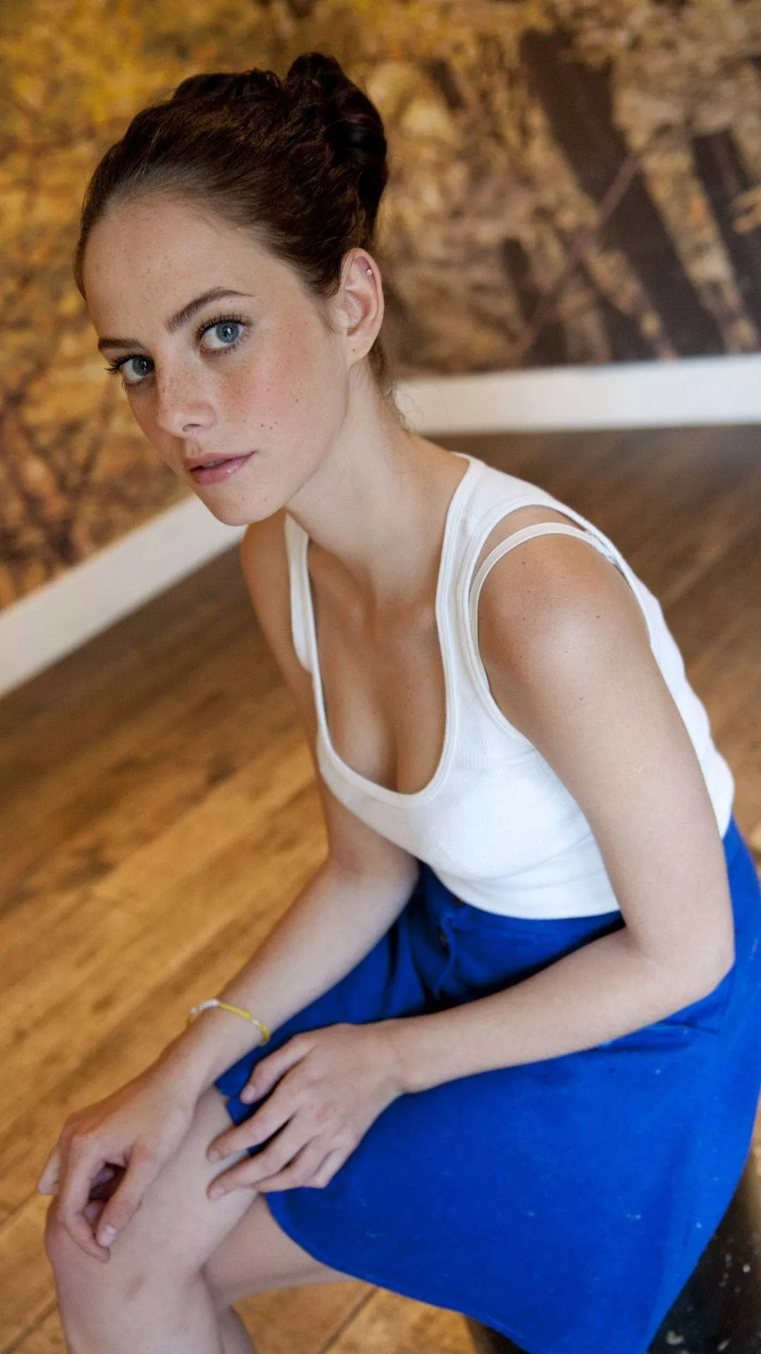 Simple Dress Wallpaper