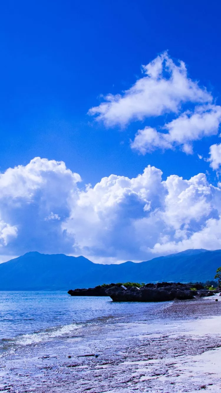 Download wallpaper 750x1334 blue sky