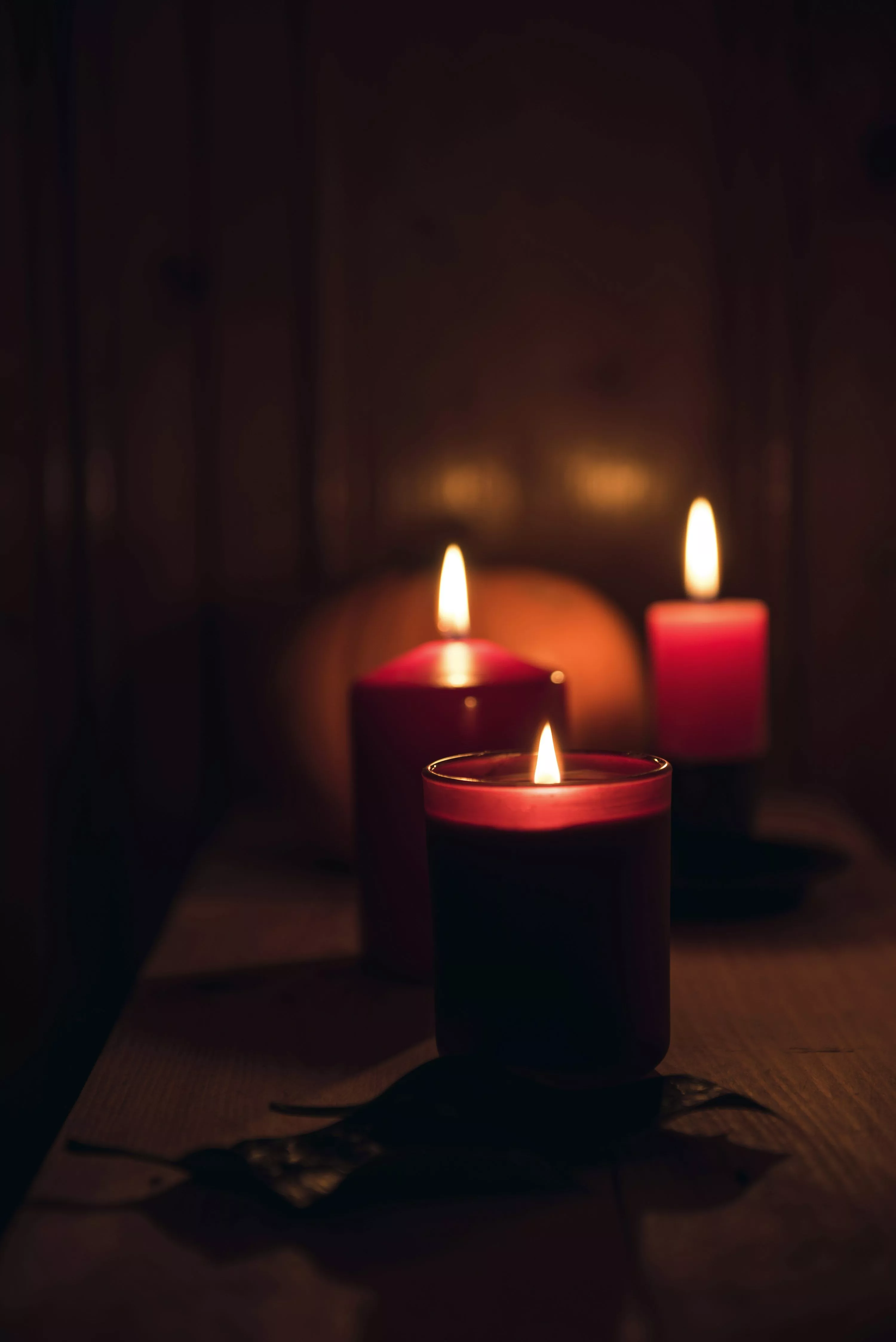 30,Candle Dark Picture. Download