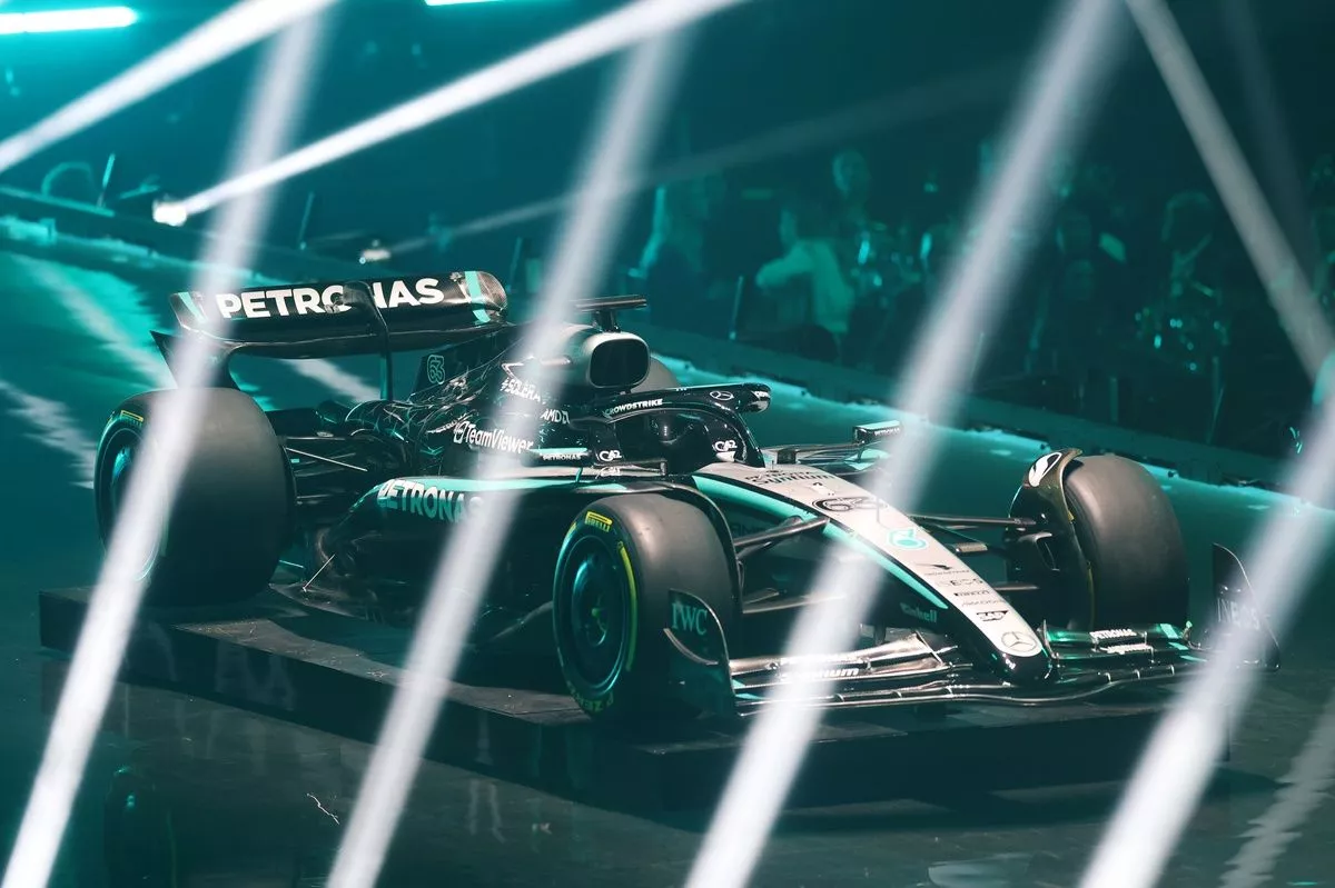 coche de Mercedes para la F1 2025