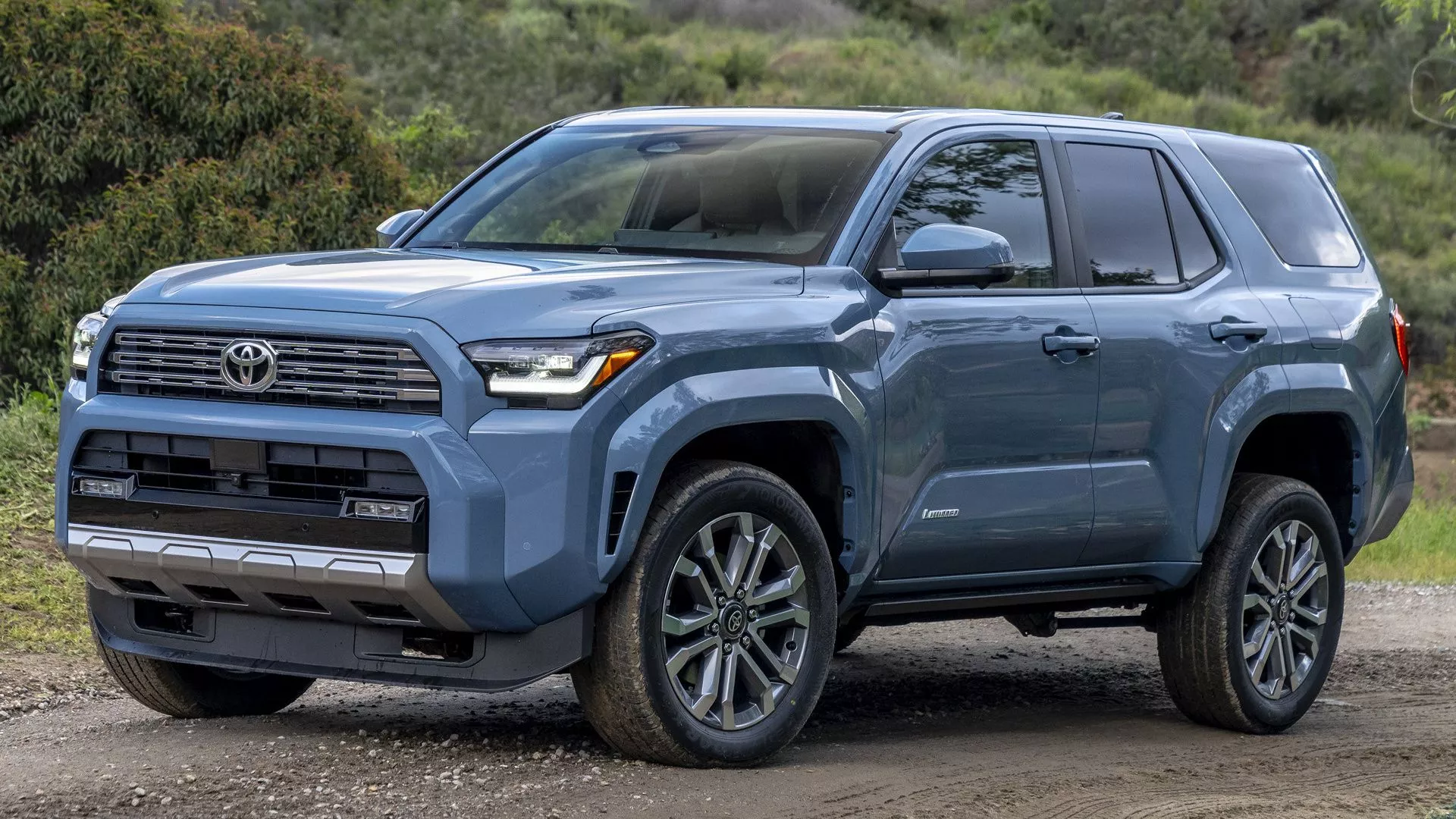 2025 Toyota 4Runner and HD