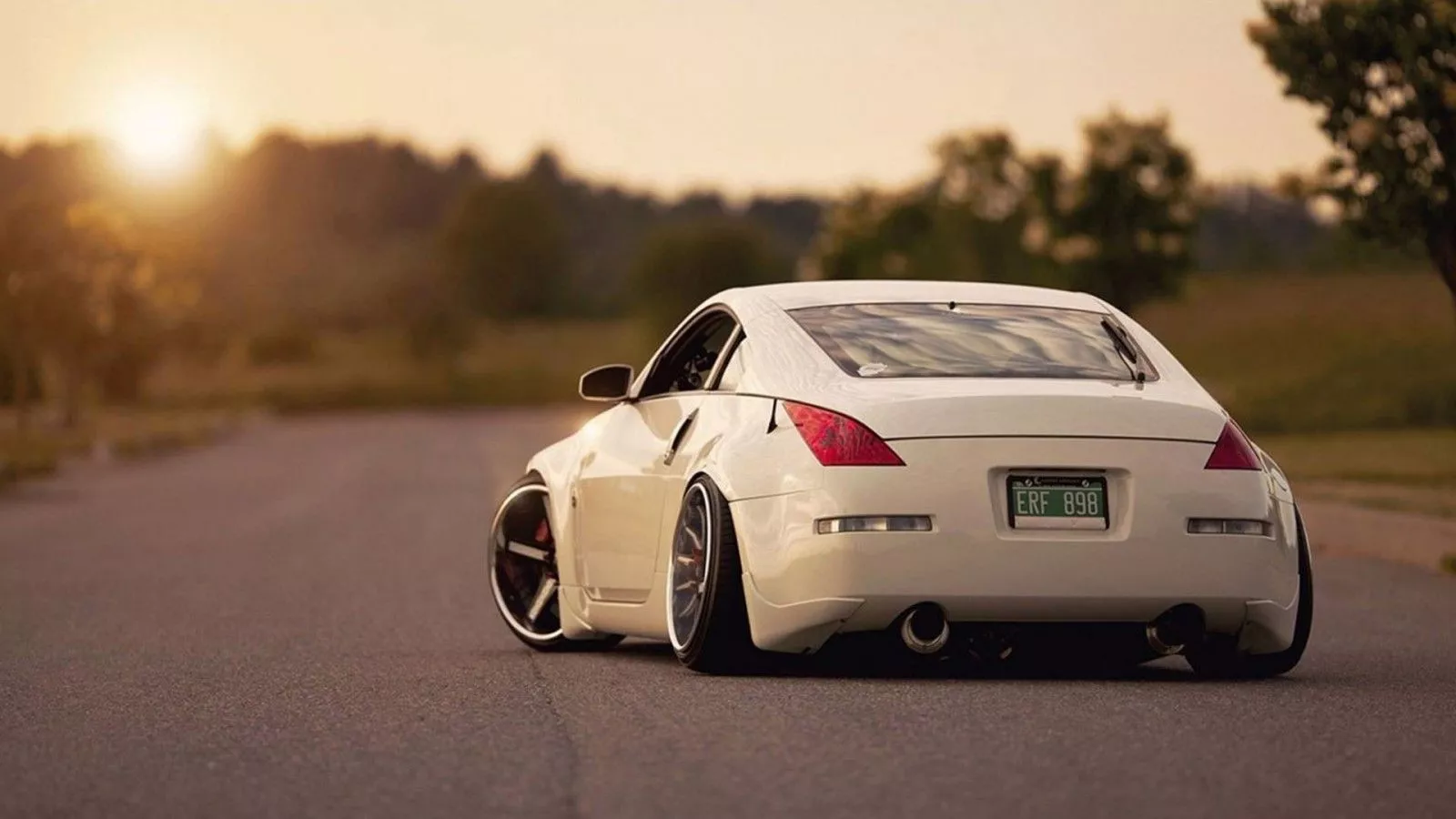 White Nissan 350Z JDM Car HD JDM