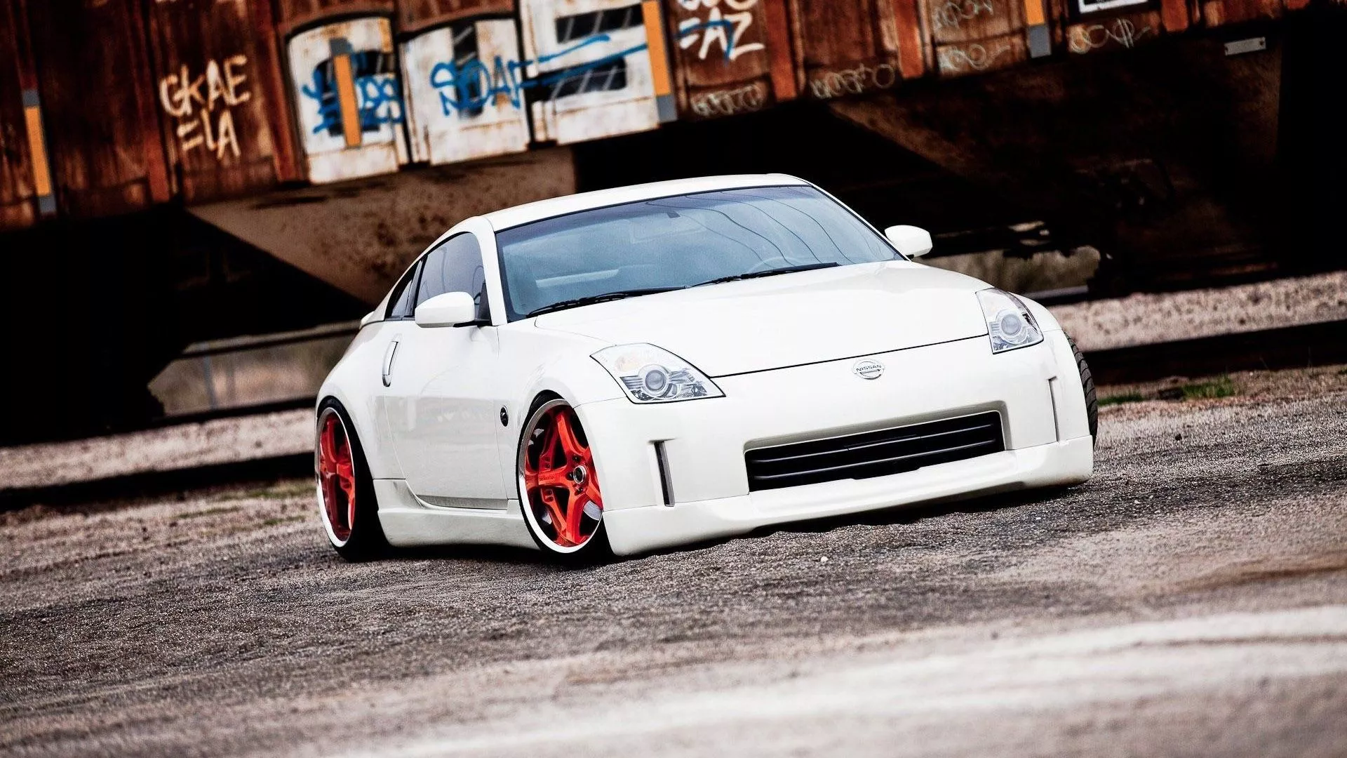 Nissan 350z White And Red JDM Car HD