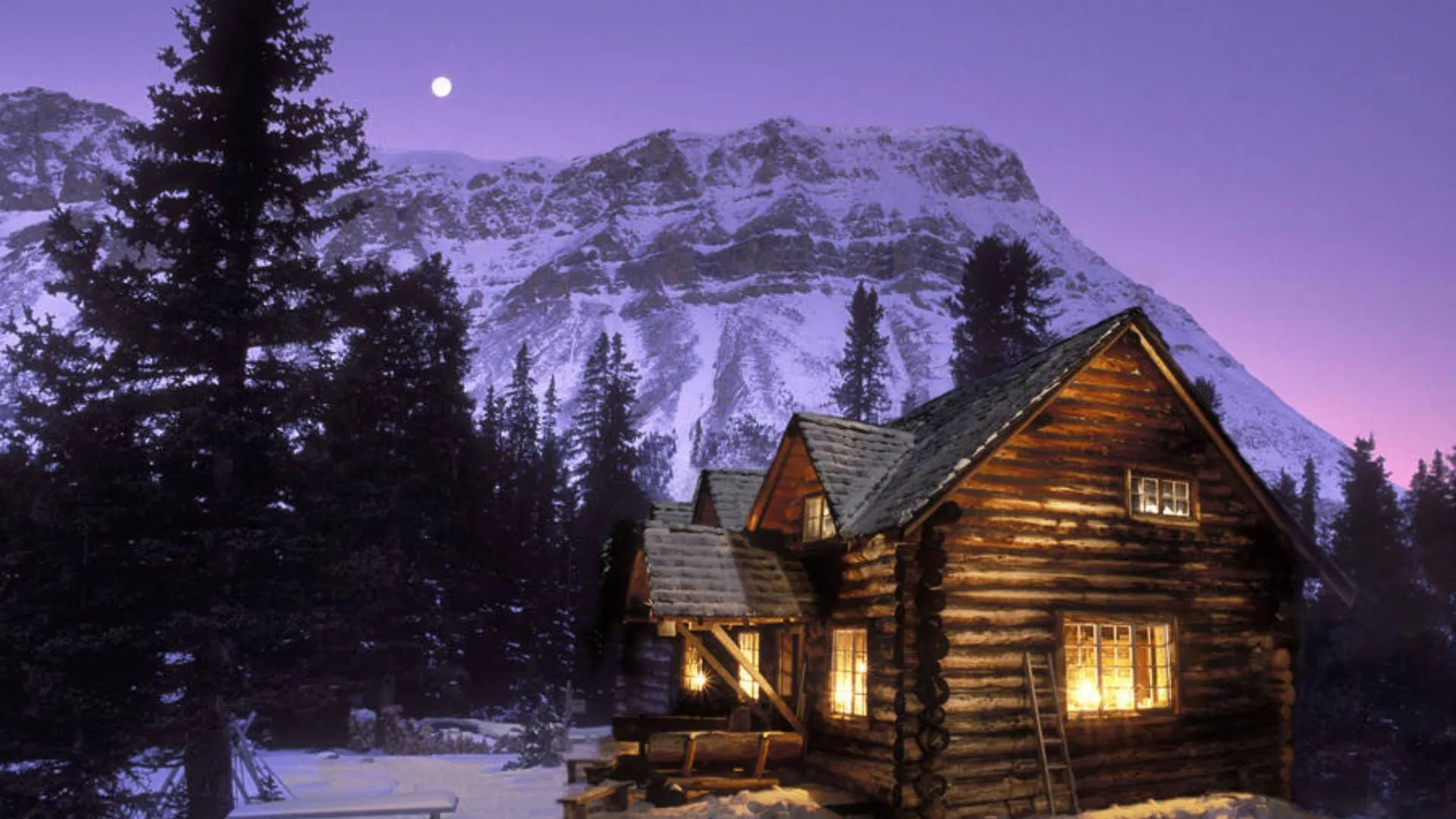 Cozy Winter Cabin Wallpaper