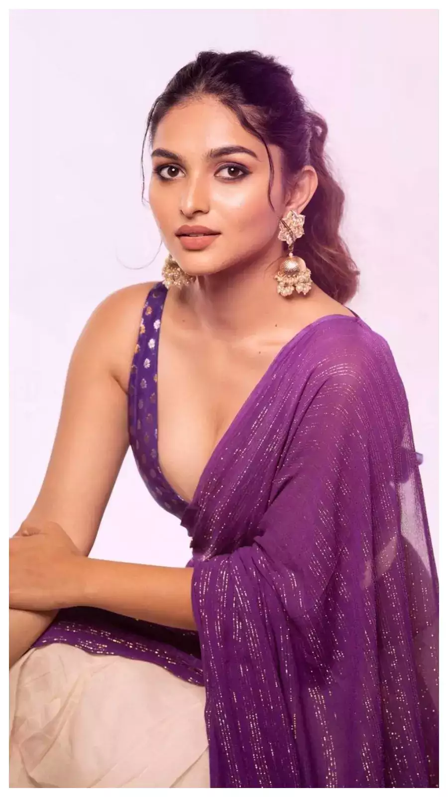 Kayadu Lohar is a glamorous fashionista