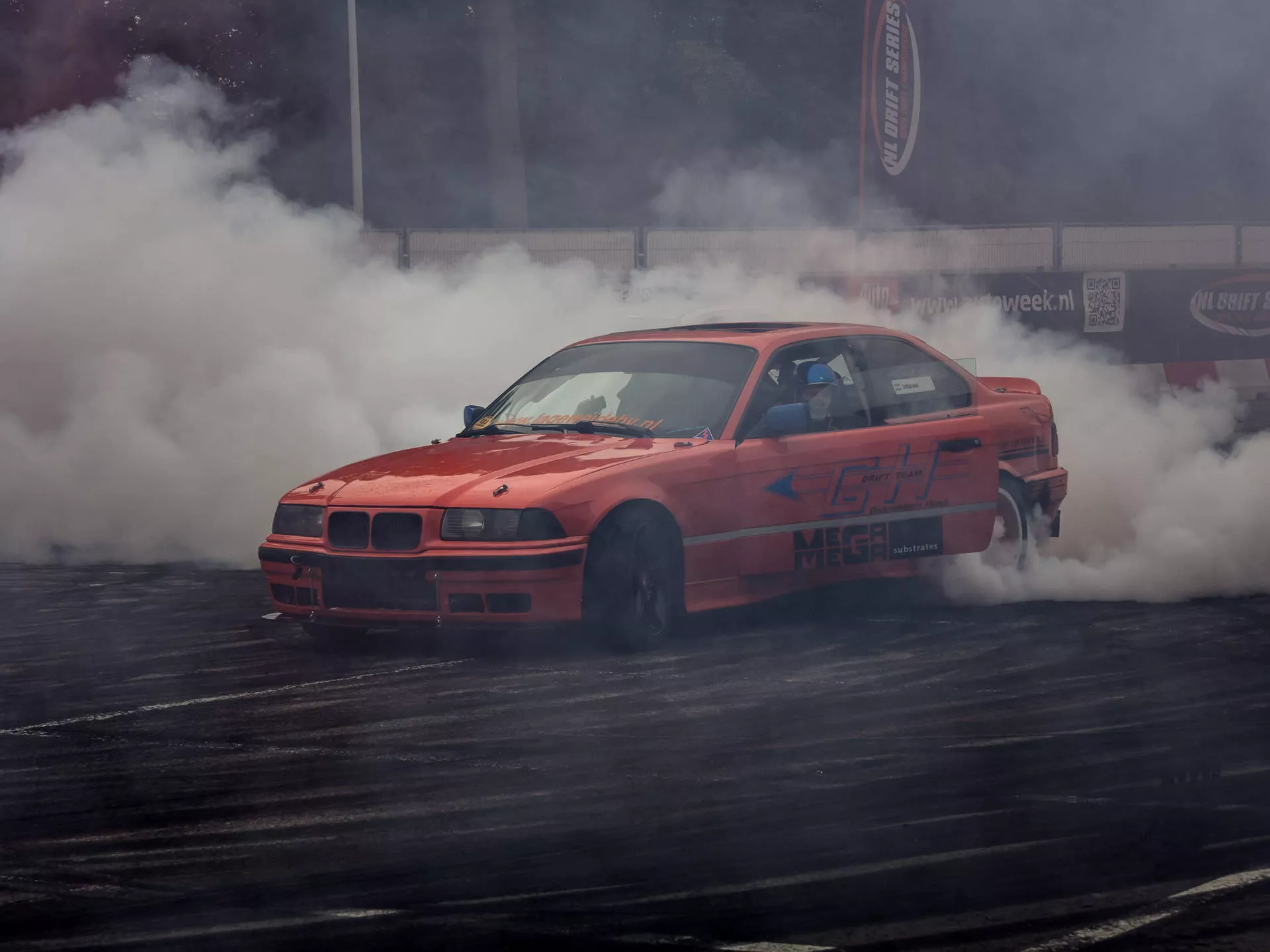 Download free Orange Bmw E36 Drift Cars