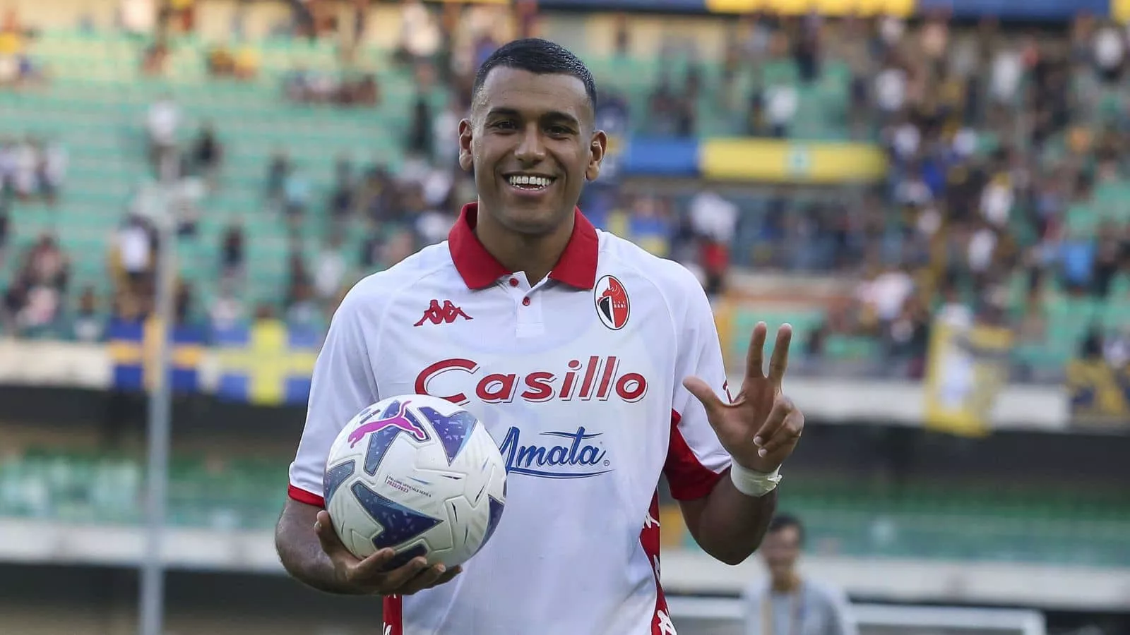 Van Persie in Cody Gakpo warning to Man Utd