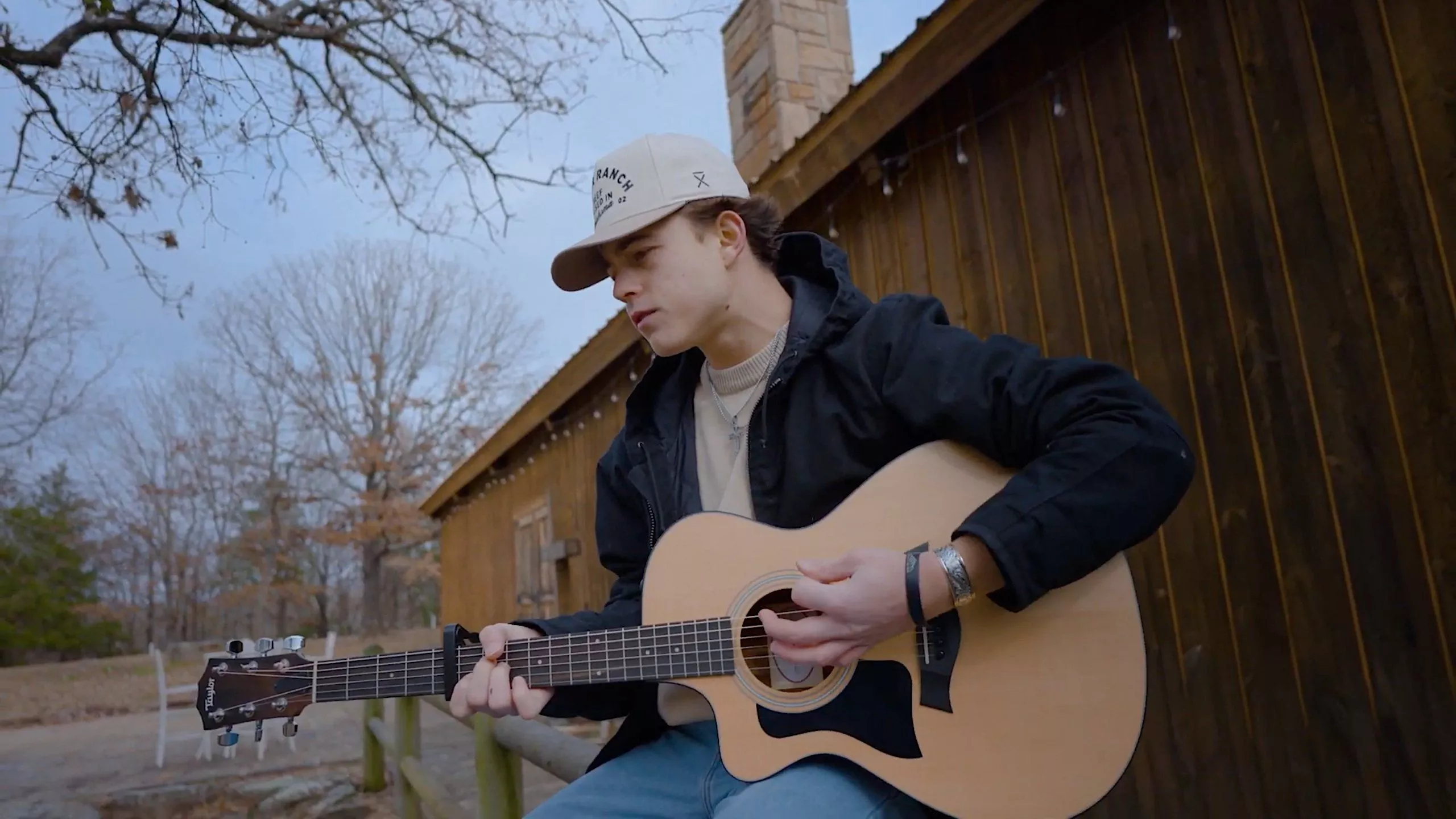 FLOOD Waylon Wyatt Perform