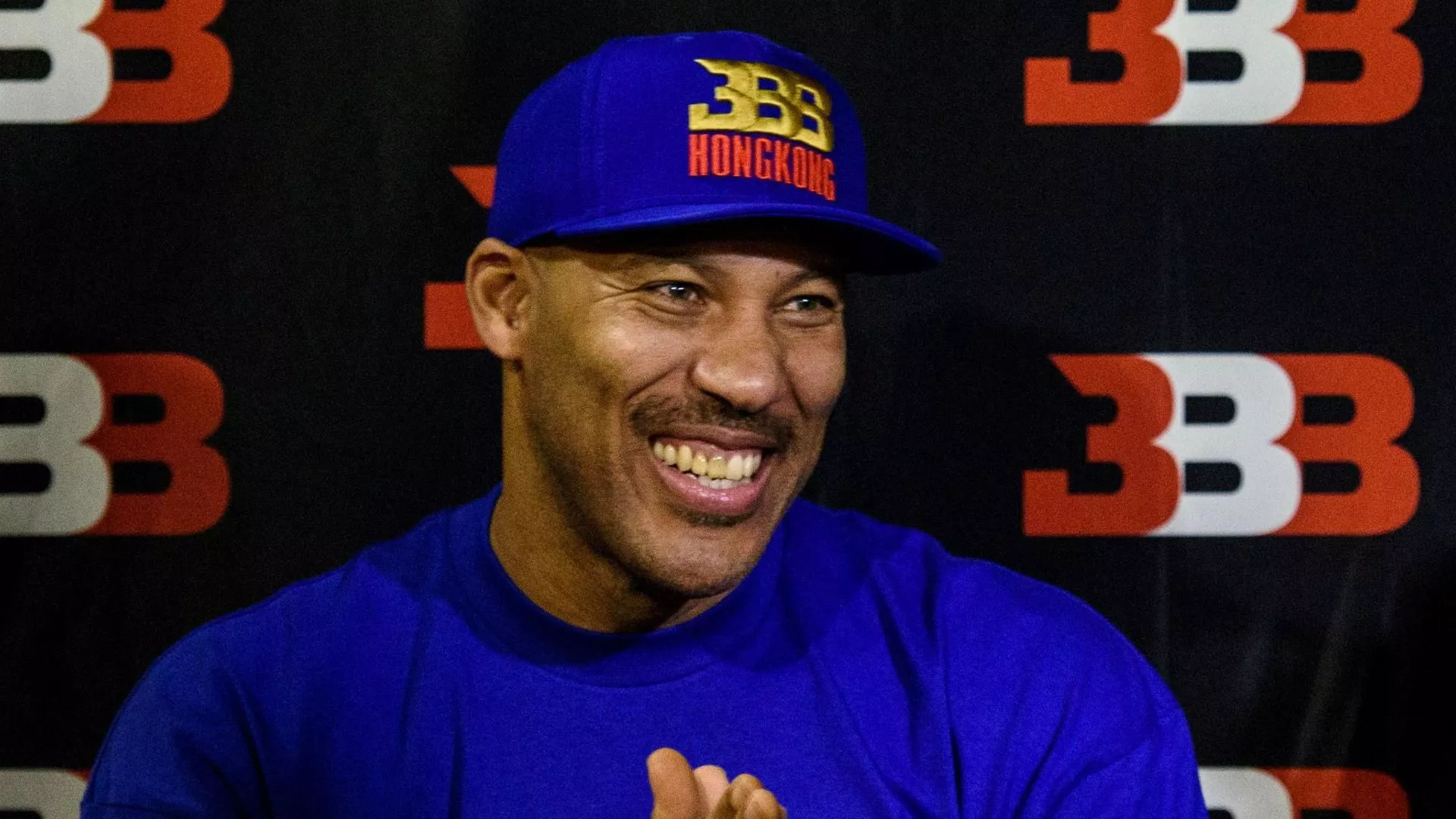 LaVar Ball loses it after seeing