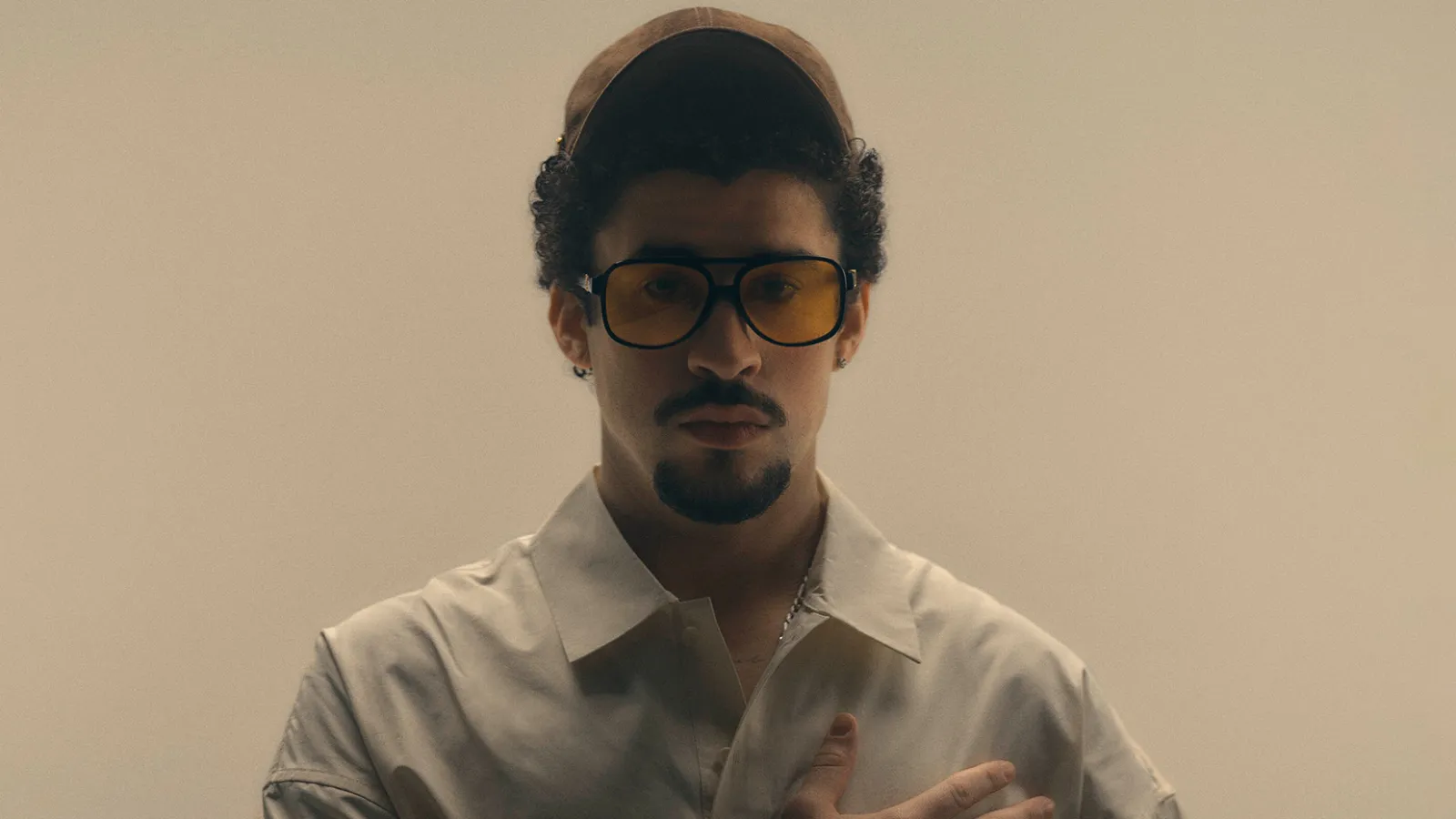 Debi Tirar Mas Fotos