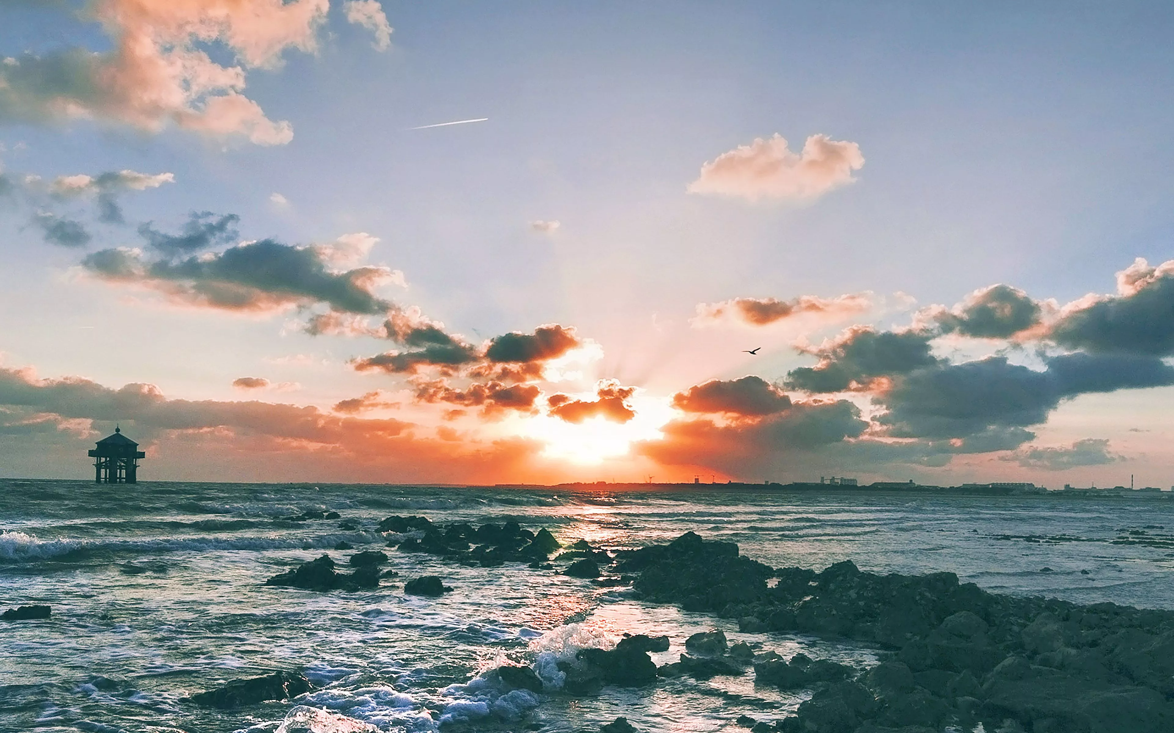 Wallpaper Between The Clouds Sunset