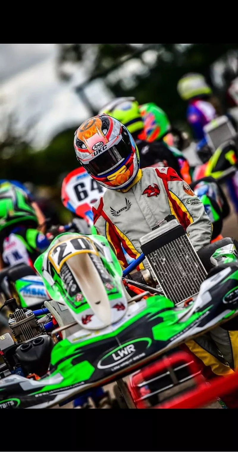 HD kart racing wallpaper