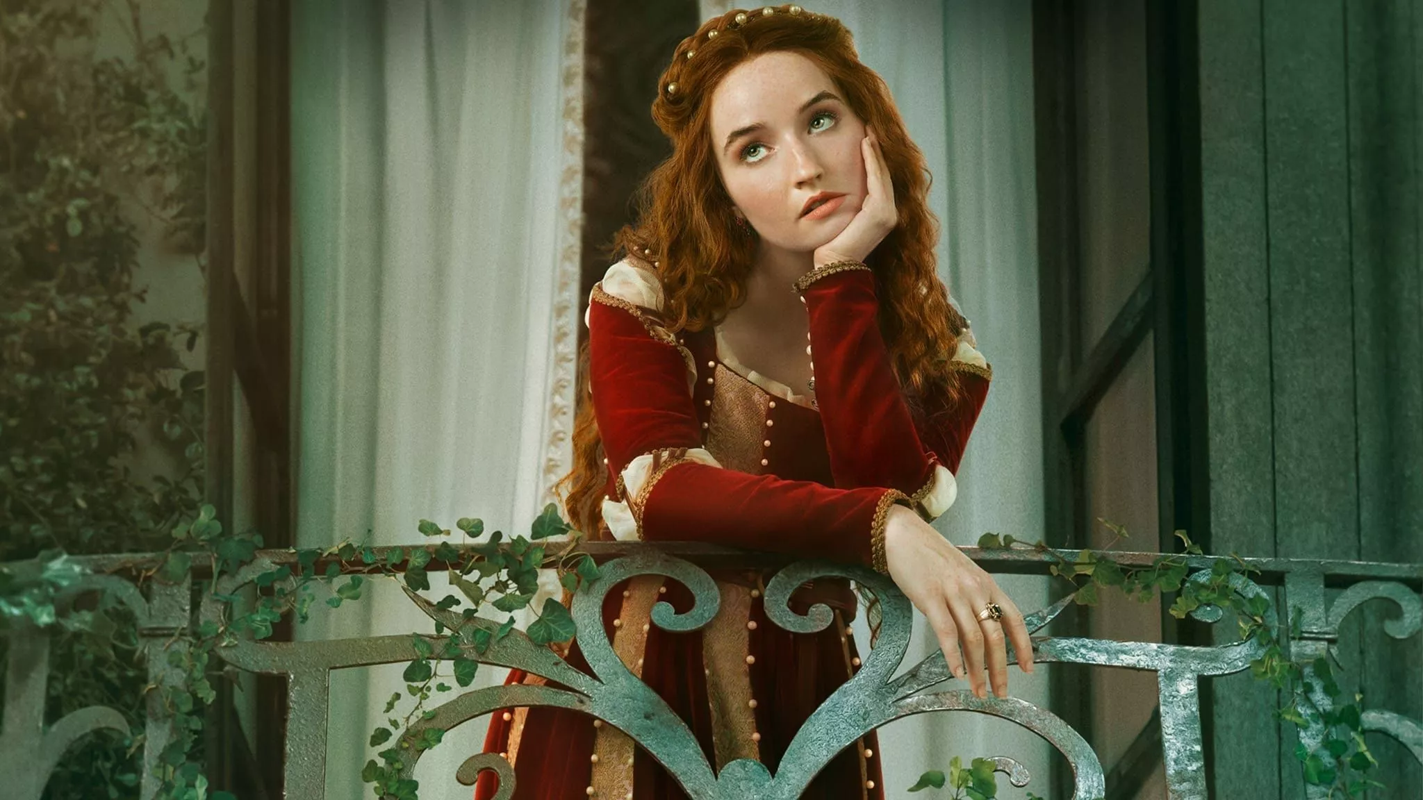 Kaitlyn Dever Rosaline Movie 2022