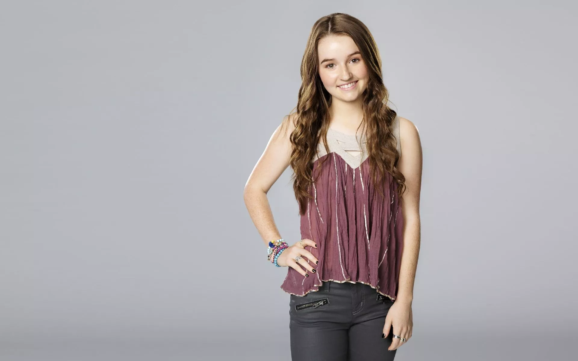 Actress Celebrity Kaitlyn Dever